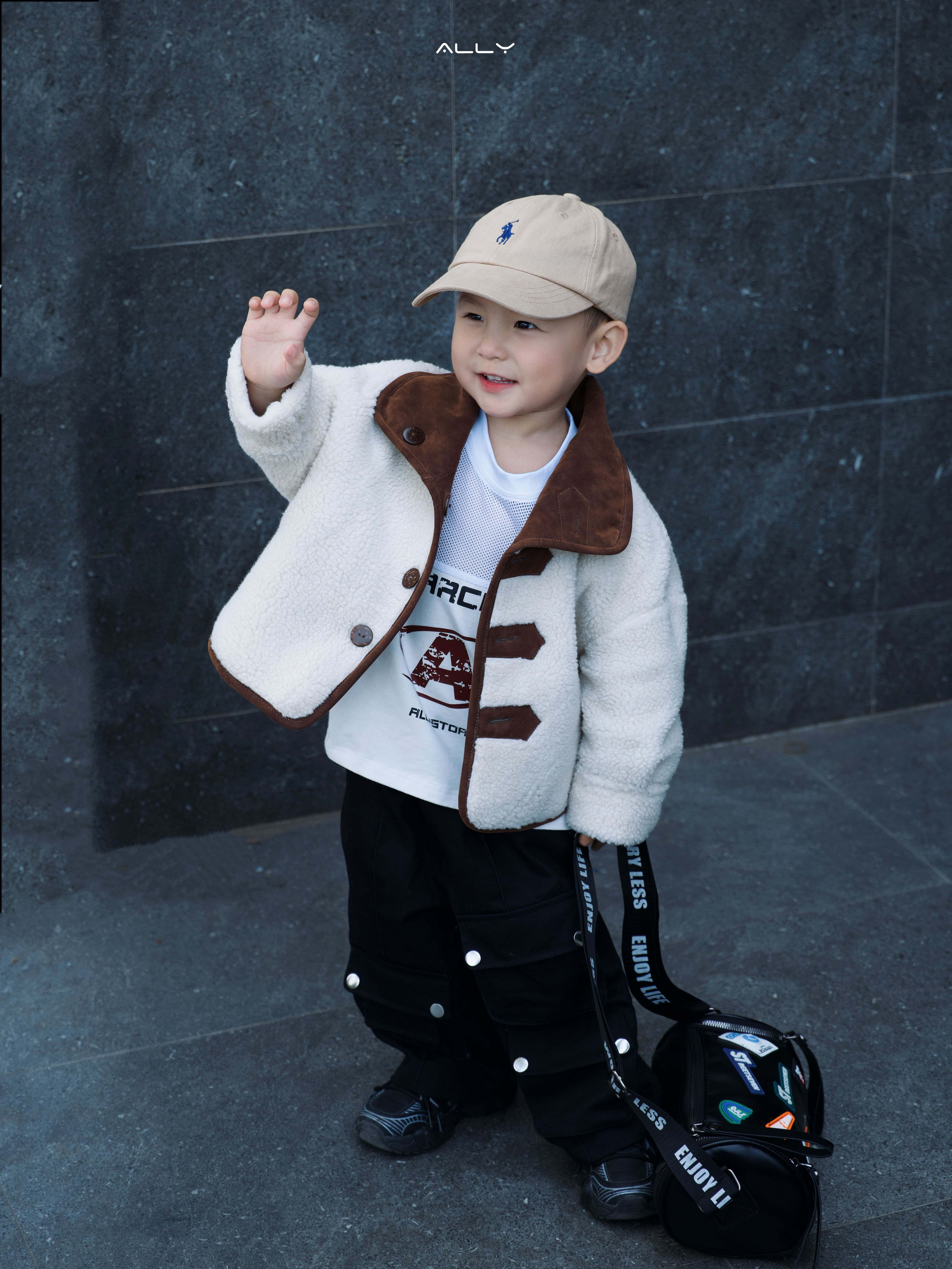 Áo khoác da lộn mix lông 2 mặt cho bé – Ấm áp & sành điệu_thumbnail_1