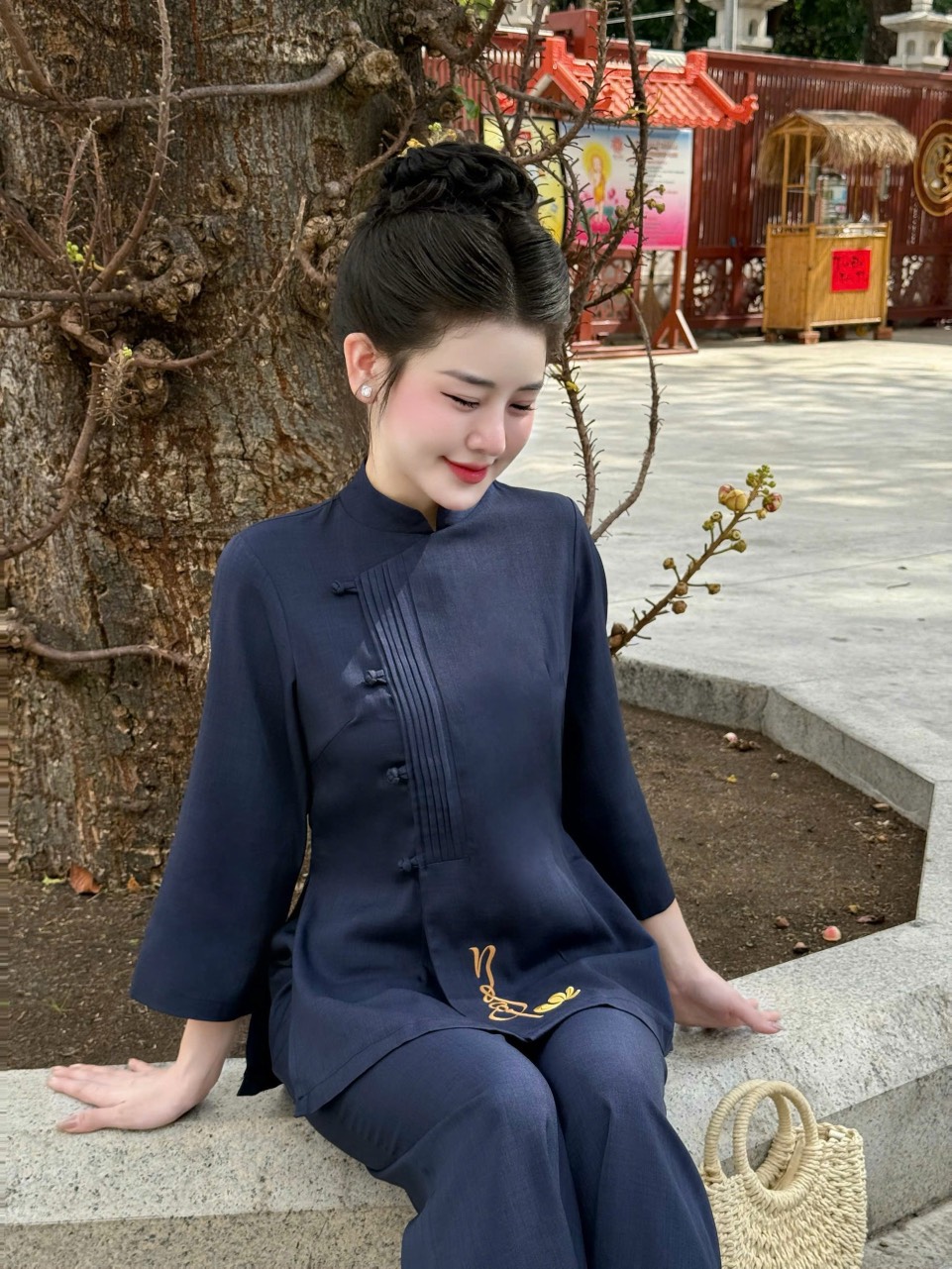 PP344 TINH NHI đồ lam thêu chữ Ngộ_thumbnail_17