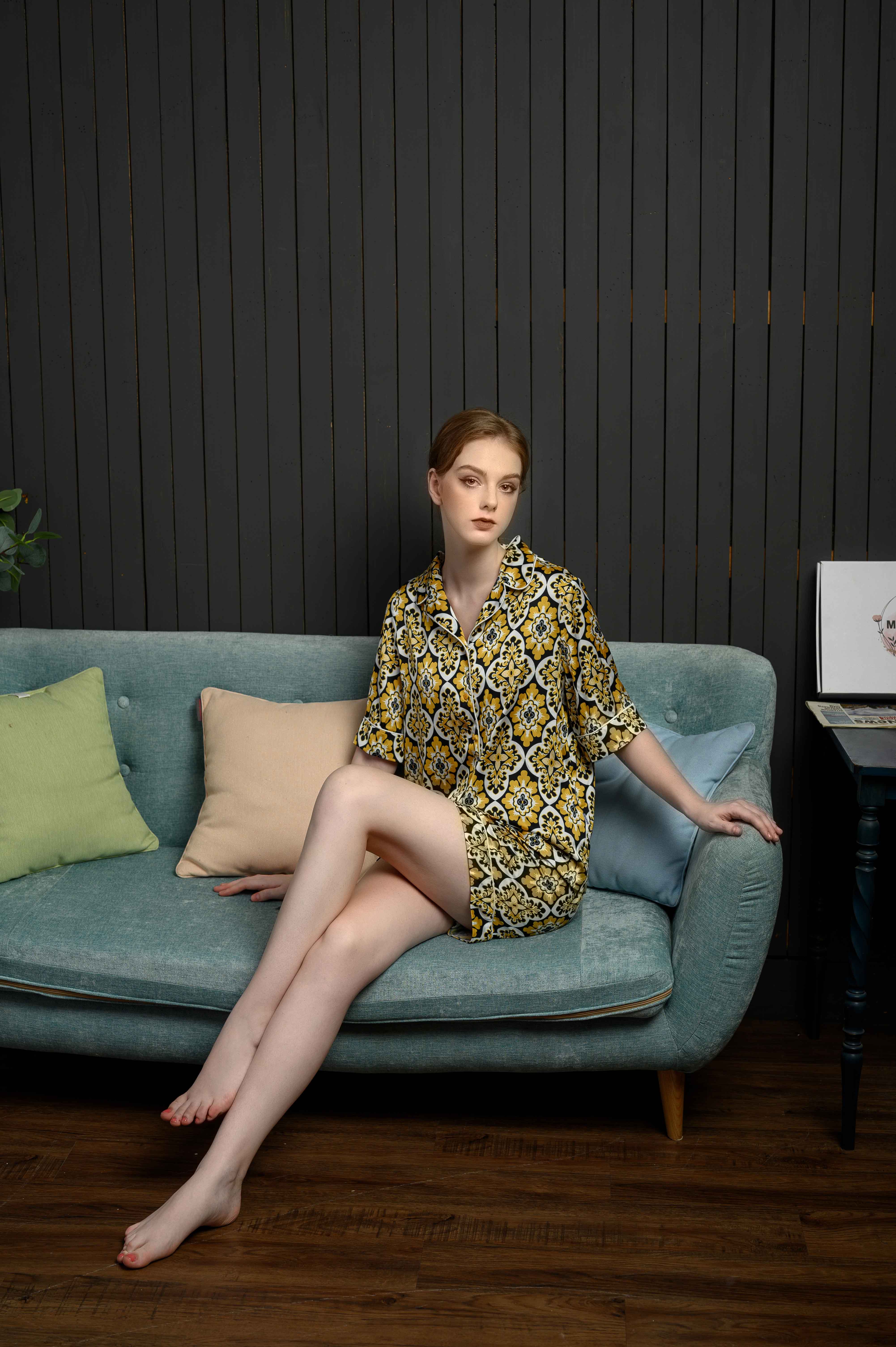 Bộ đồ Pijama nền vàng họa tiết cộc tay_thumbnail_3