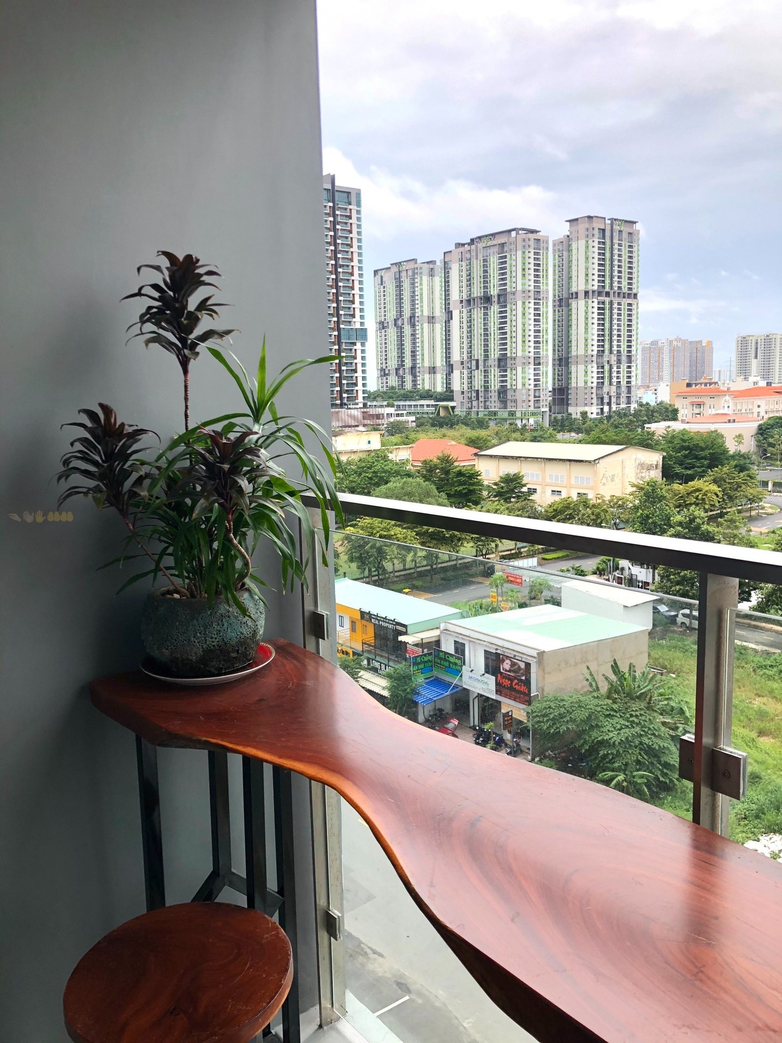 Bán căn hộ 1 phòng ngủ One Verandah - View sông, ban công Đông Nam _thumbnail_4