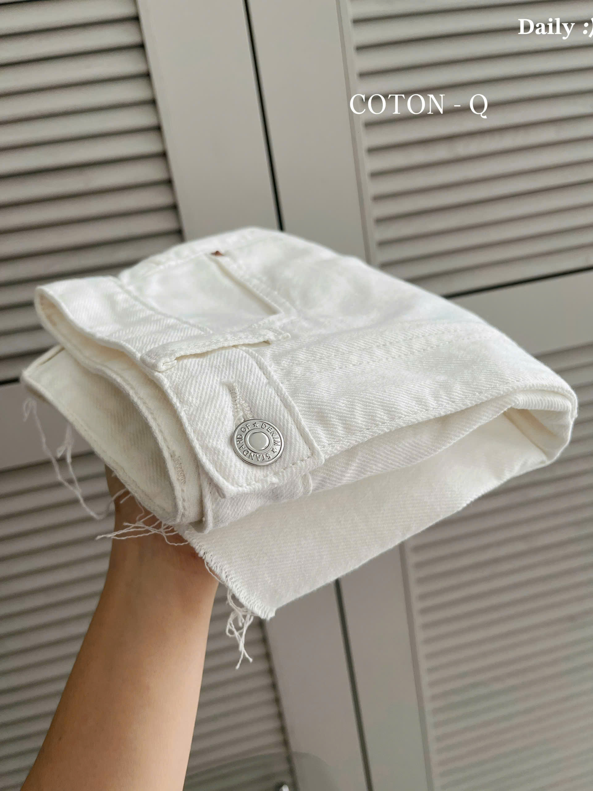 Chân váy ngắn trắng_thumbnail_8