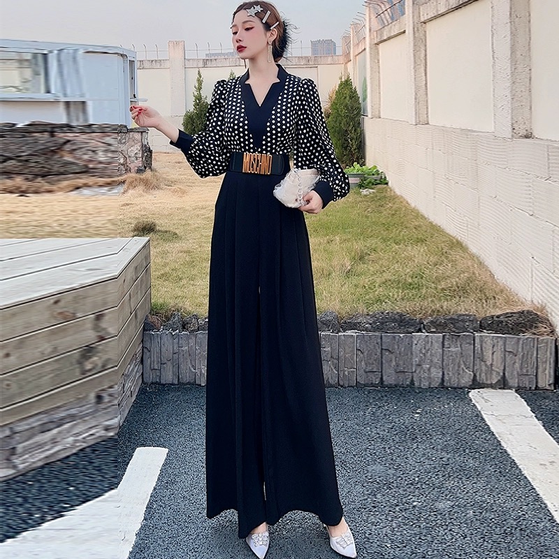 Jumpsuit phối tay dài họa tiết chấm bi sang trọng