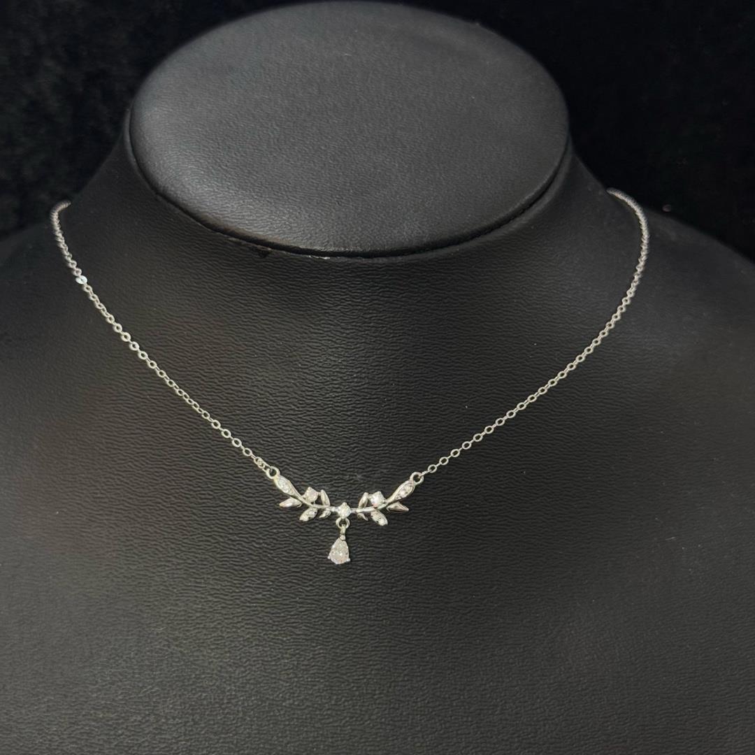 Vòng cổ bạc ý xi đẹp lá liễu kim cương