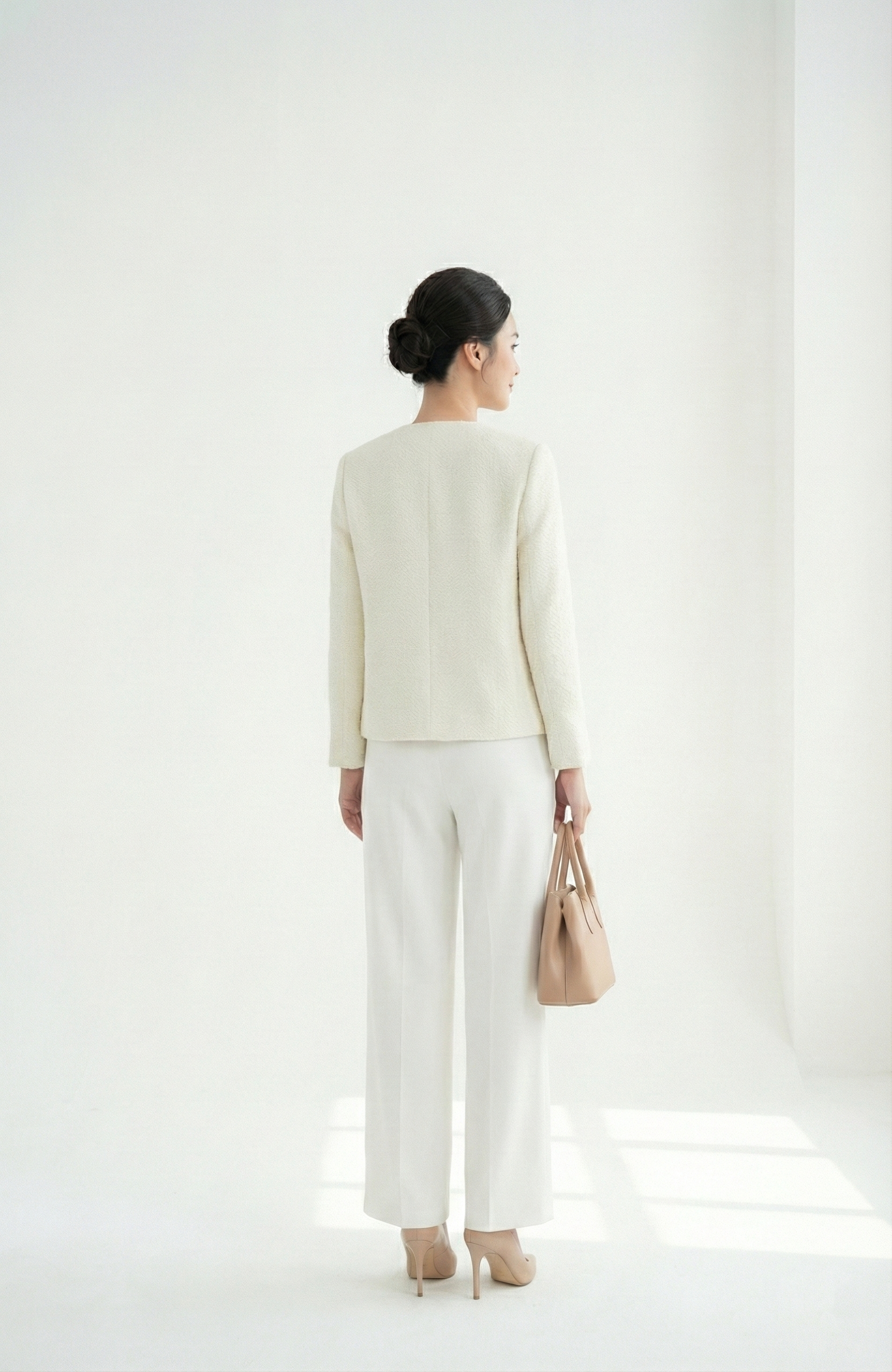 Áo khoác ngắn Suông Vải tweed len Cổ tròn Cài hoa thủ công Dài dưới eo