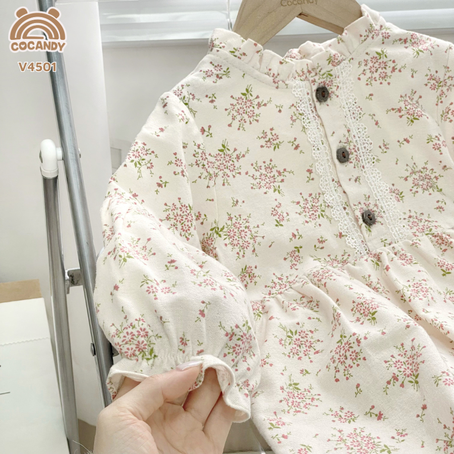 Váy dài BE hoa nhí HỒNG ngực cúc phối ren_thumbnail_1