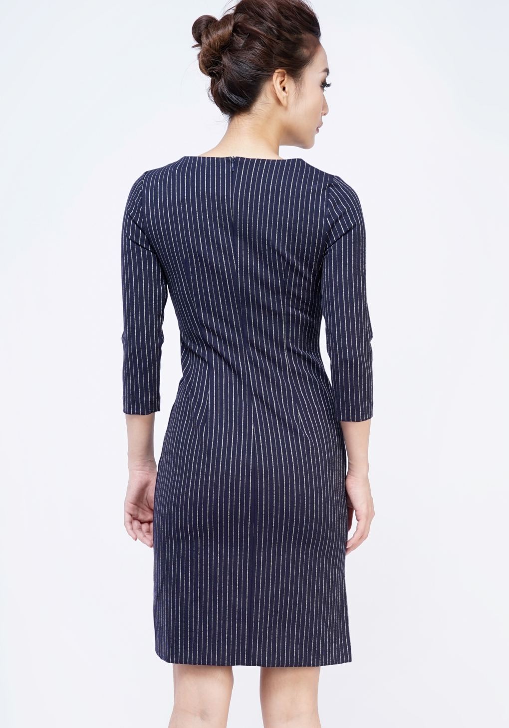 Đầm kẻ xanh ôm body cổ tròn_thumbnail_4