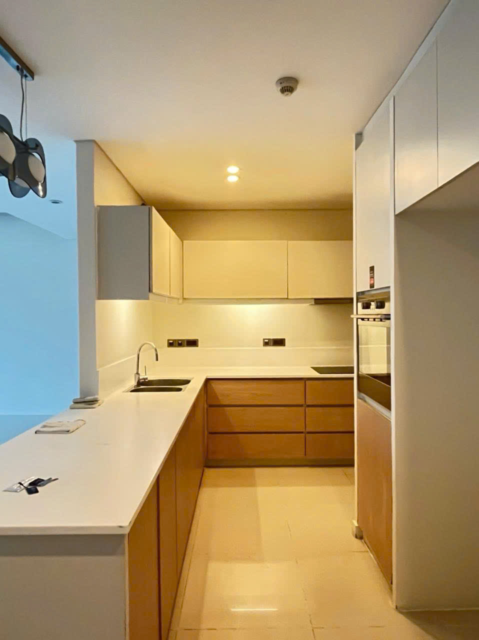 Cho thuê căn hộ 3PN, không nội thất, view hồ bơi The Estella