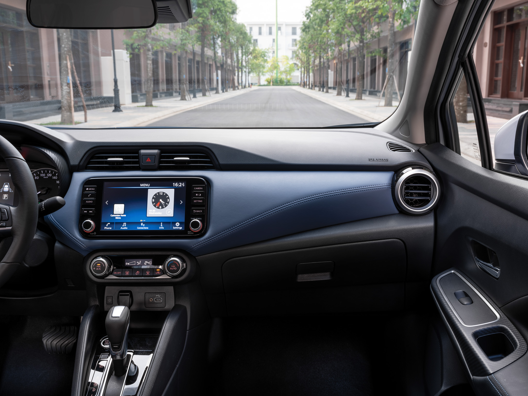 Nissan Almera VL cao cấp_thumbnail_6