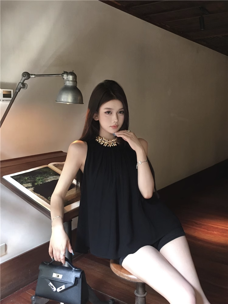 16329-Set bộ sọt đen  áo sát nách cổ viền ren ( thun nhật)