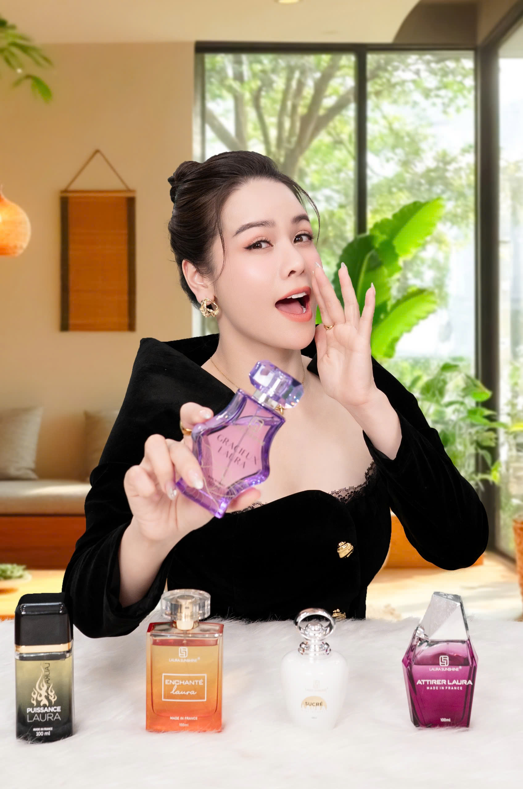 Nước hoa số 6 - Laura Sunshine Gracieux Laura_thumbnail_2