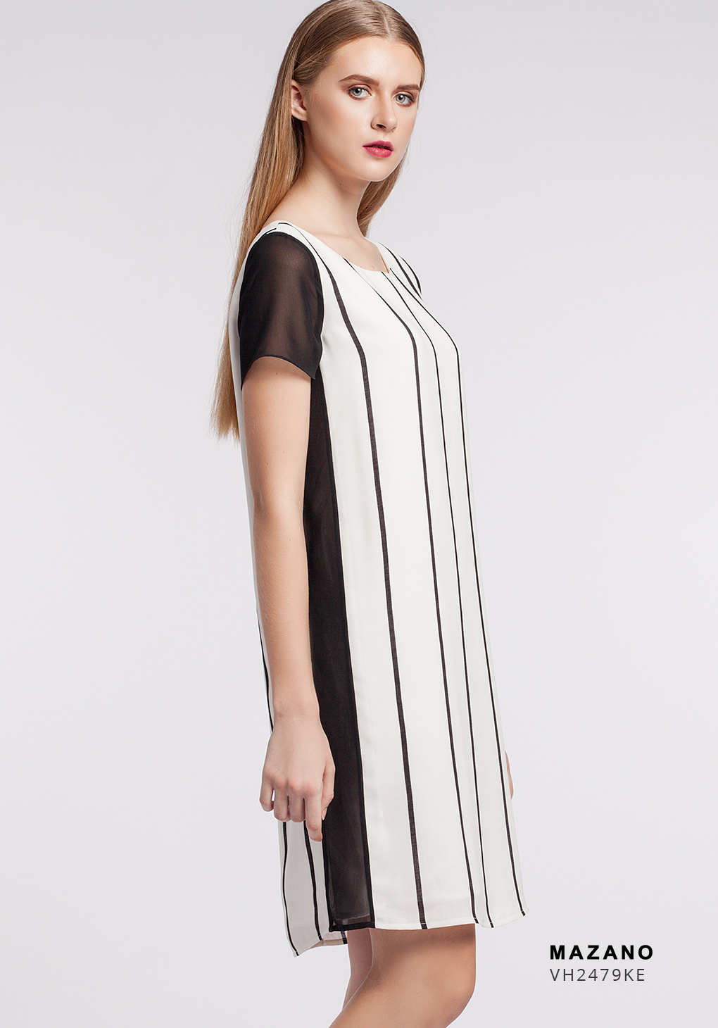 Váy kẻ đen trắng phối cách điệu_thumbnail_2