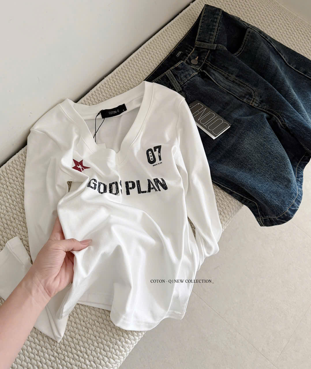 Áo cổ tim tay dài ( ĐEN )_thumbnail_4