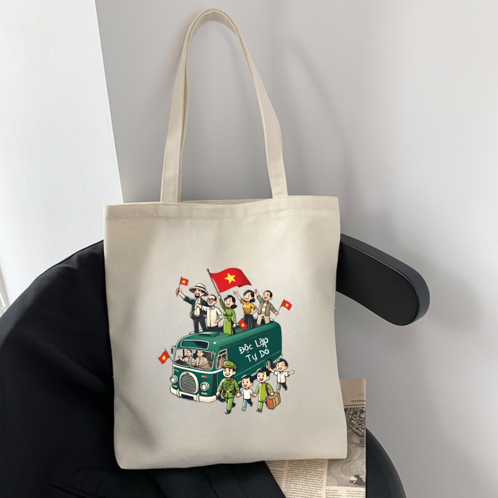Túi Tote Tôi yêu Việt Nam  - Túi vải canvas có túi phụ và khoá kéo đựng vừa A4 và laptop (33x37cm) - TOTE21