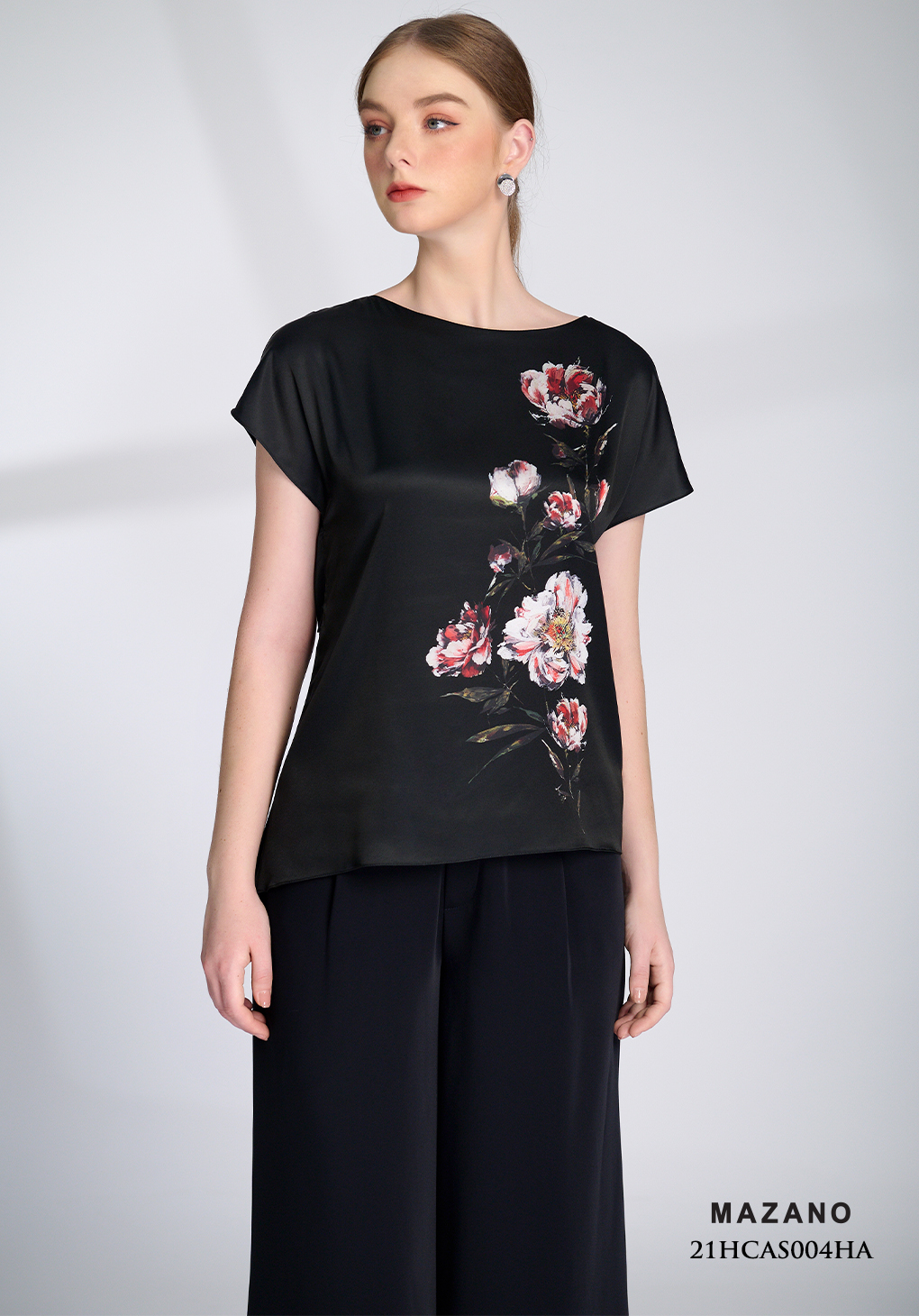Áo lụa mullet nền đen họa tiết hoa mẫu đơn cổ điển