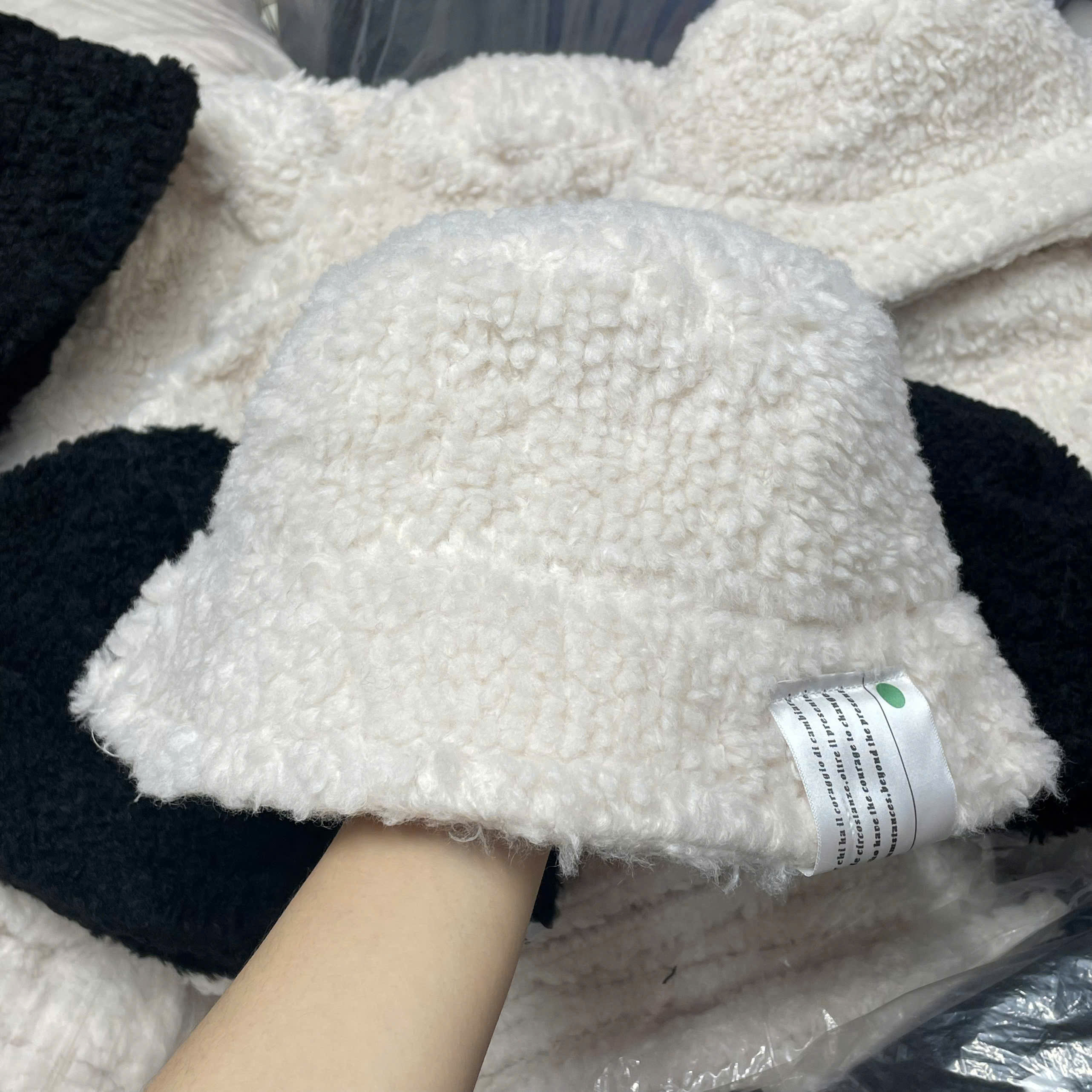 NON LONG XUAT_thumbnail_11