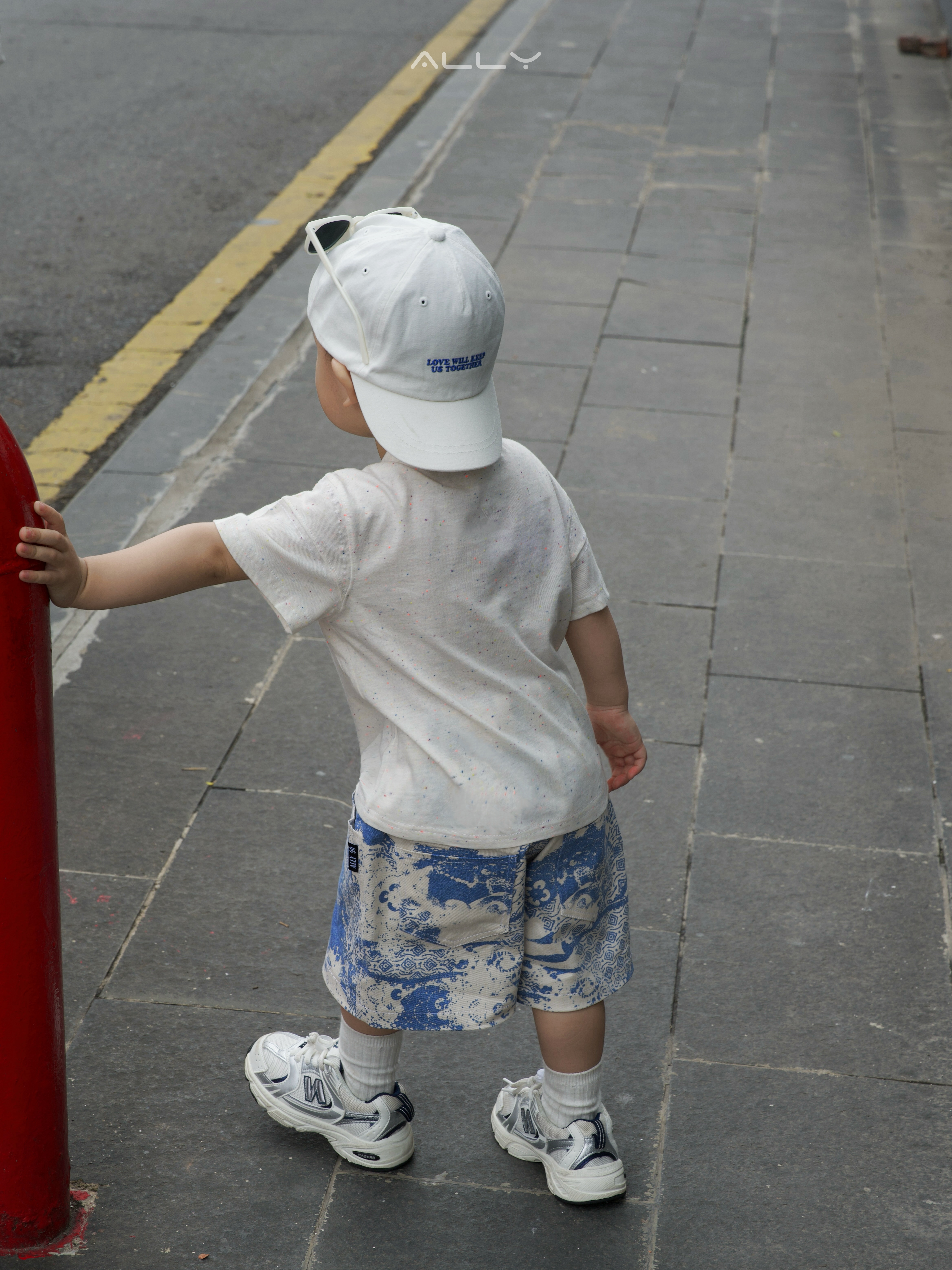 Áo thun Ally cotton vũ trụ cho bé_thumbnail_4