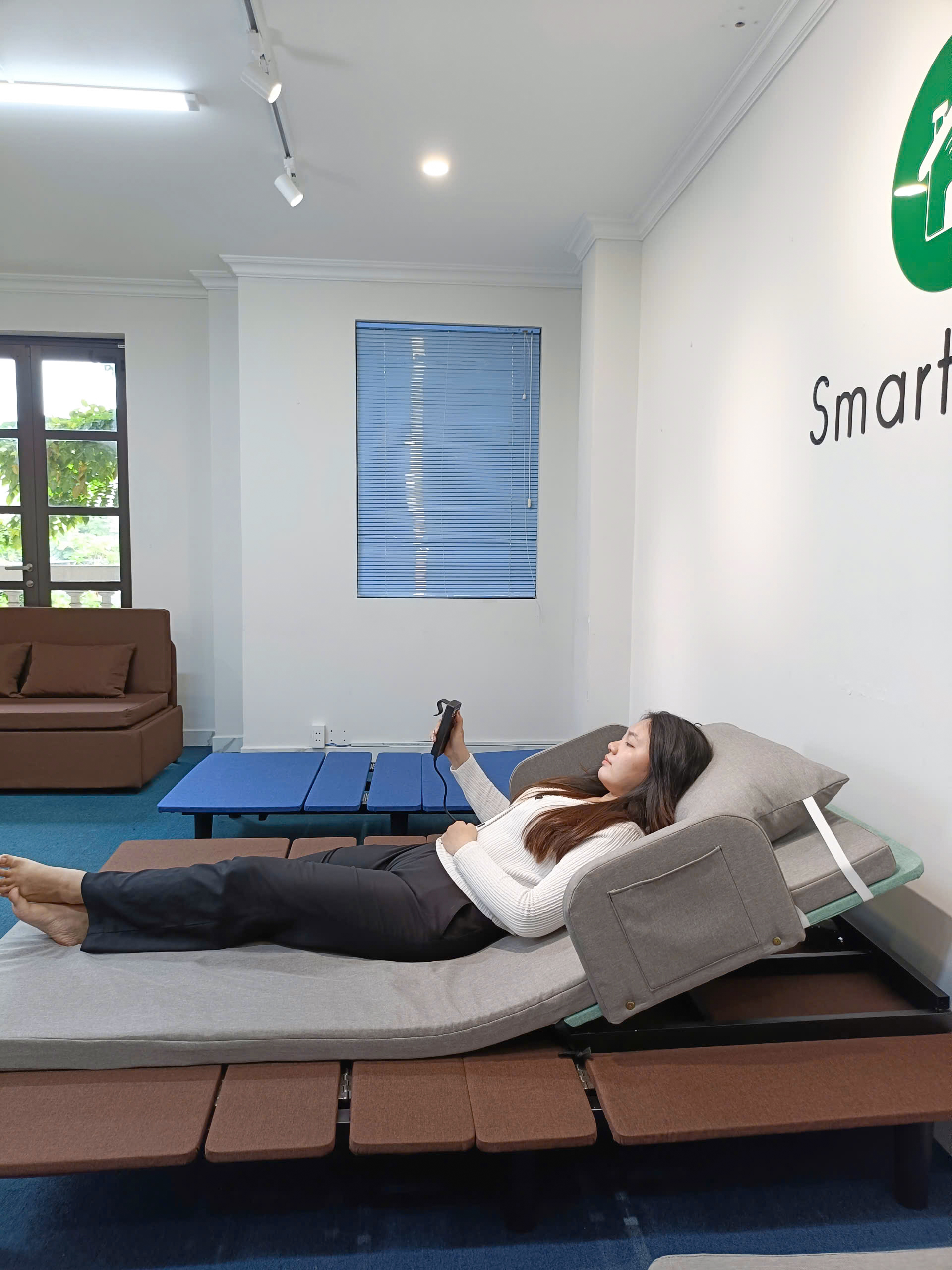 Đệm nâng hạ tự động SmartFurni - Phiên Bản 1 Động Cơ SM-GTL150 _thumbnail_4