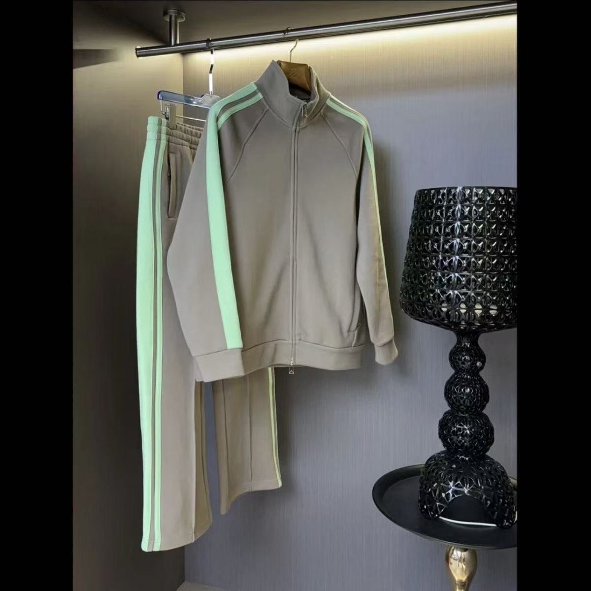 Bộ Thể Thao Sọc Bạc Hà