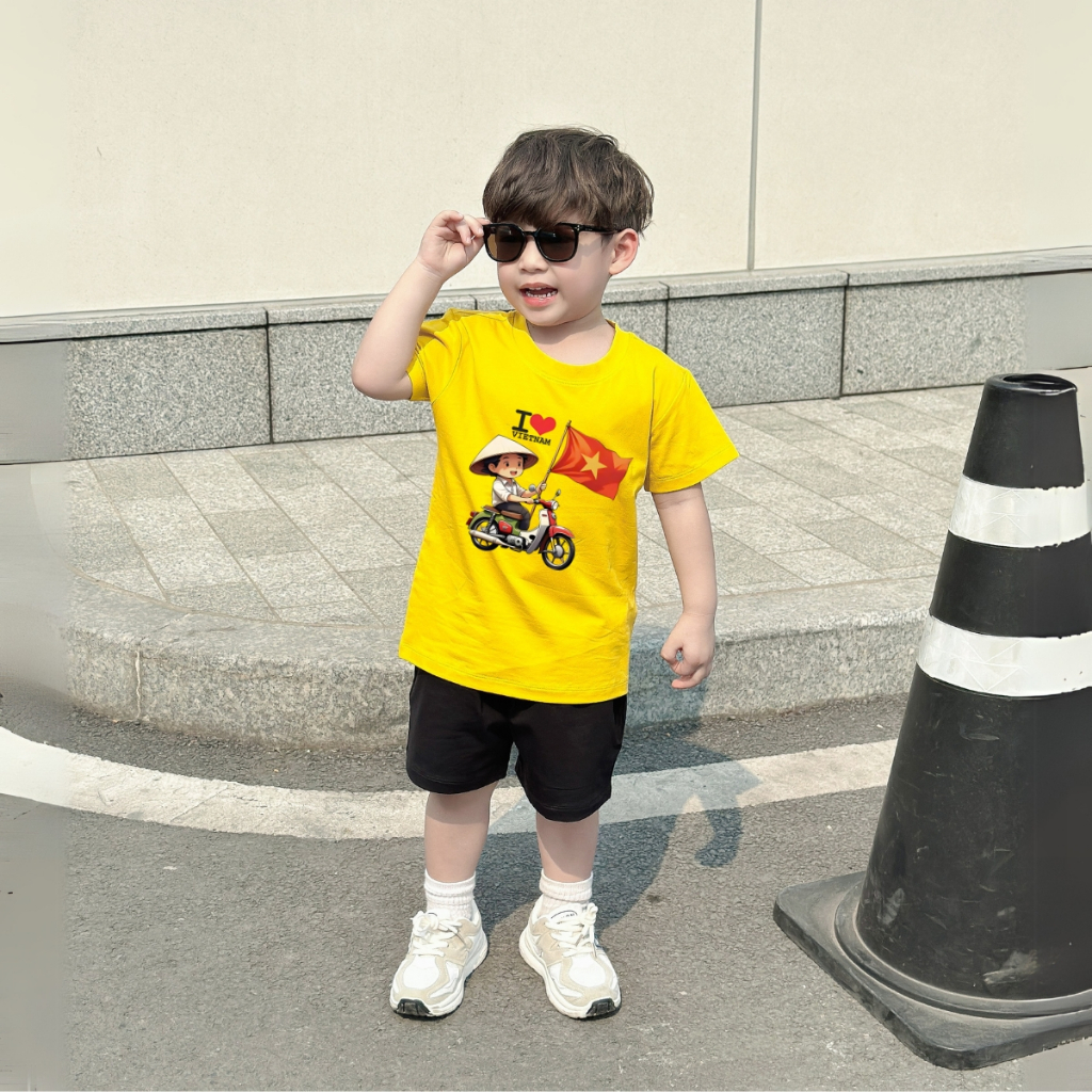 Bộ đồ bé trai in hình 'Cờ đỏ Sao vàng - Độc lập Tự Do' - Loza Kids BD032_thumbnail_5