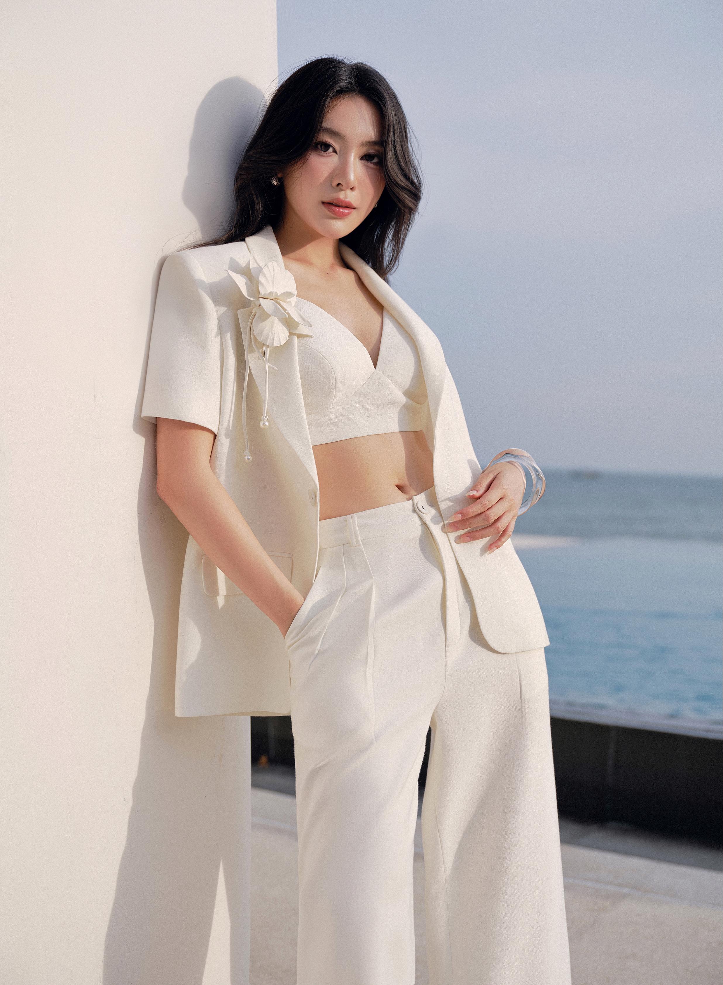 Hila Blazer_thumbnail_9