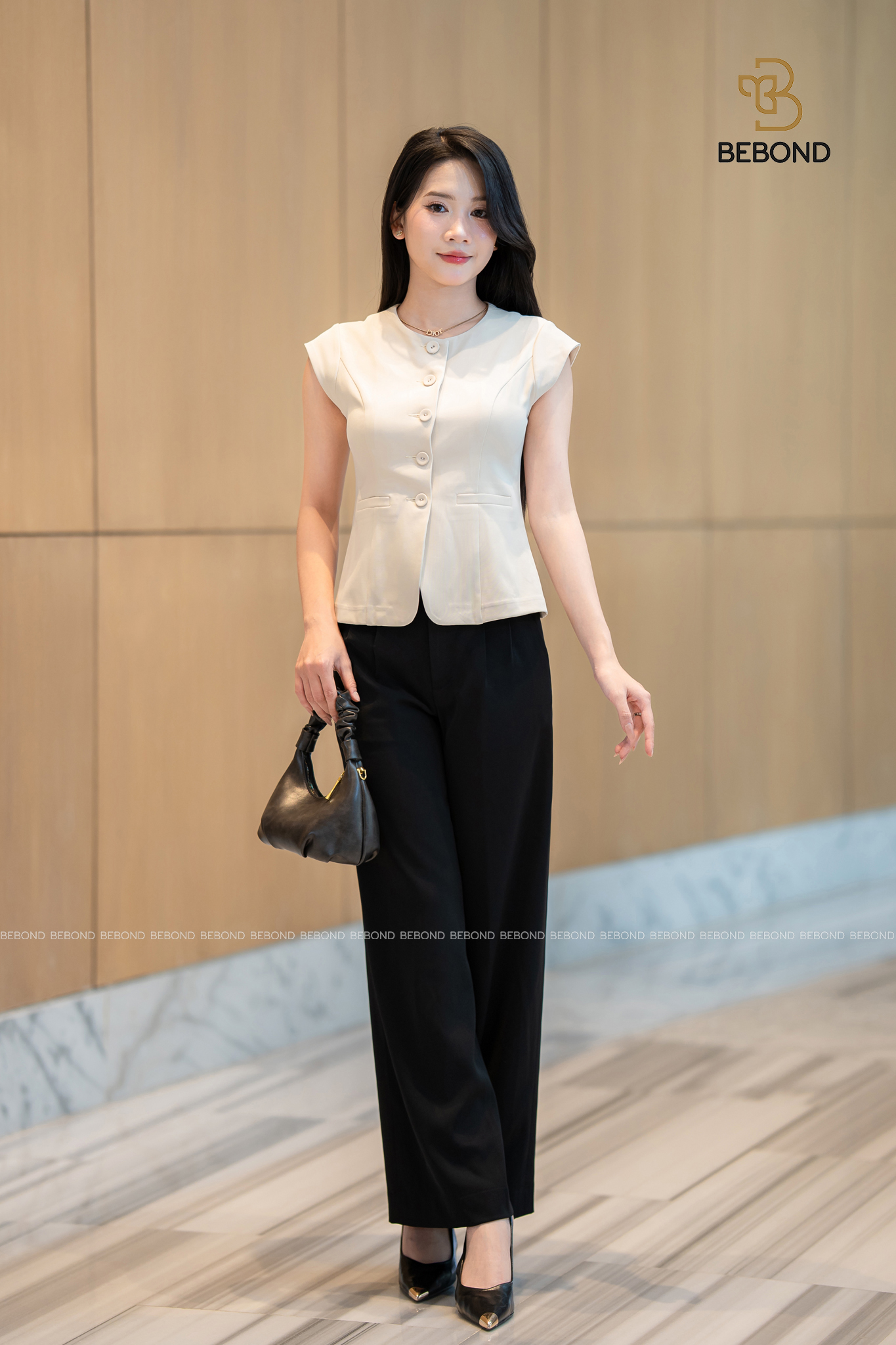 Áo kiểu đính cúc bạc LUNA màu TRẮNG KEM