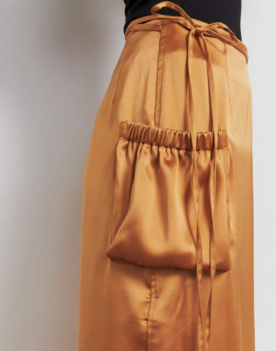 E127 - Chân váy lụa GJ