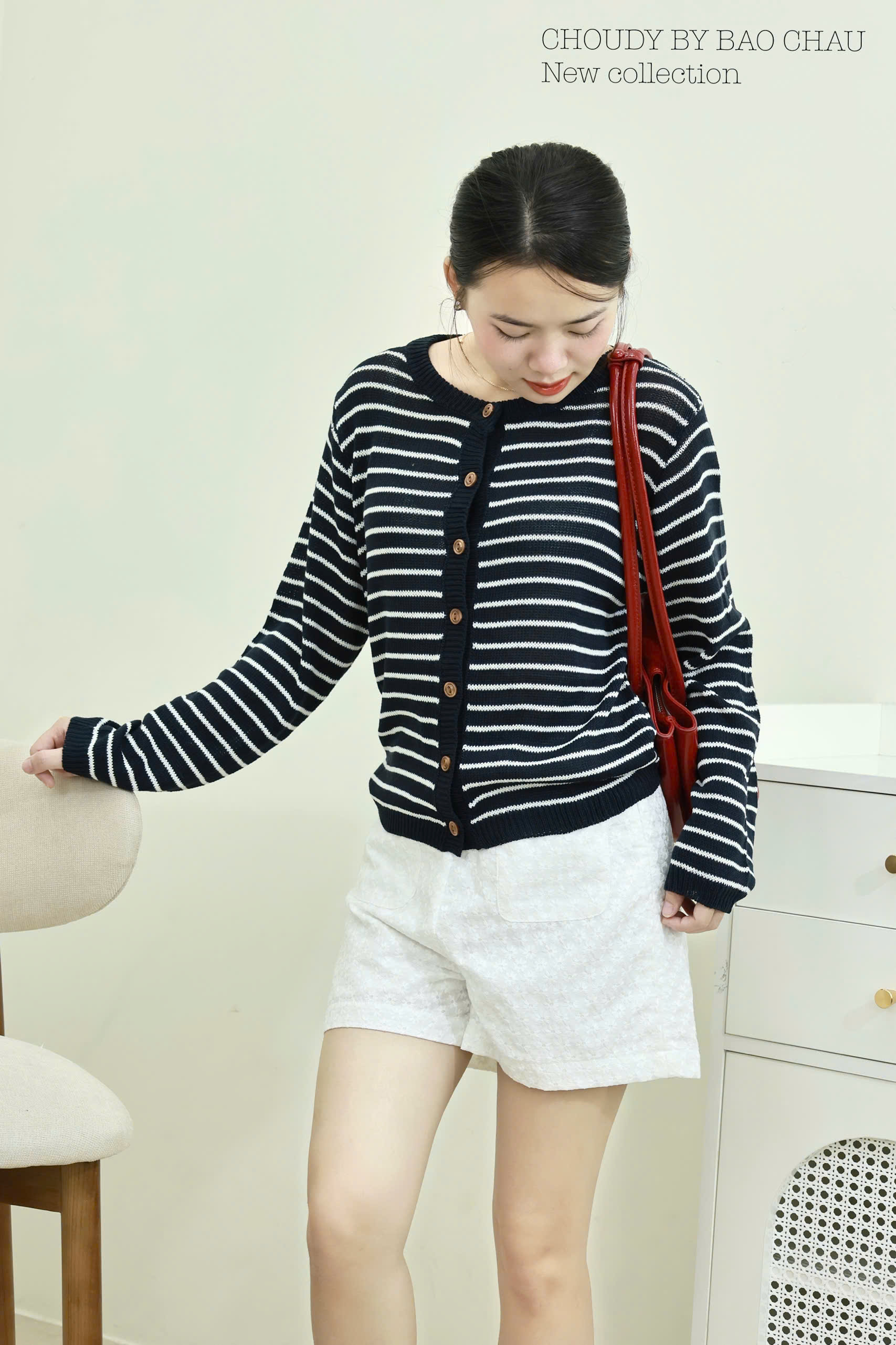 SALE Q35 QUẦN SHORT THÊU TRẮNG_thumbnail_23