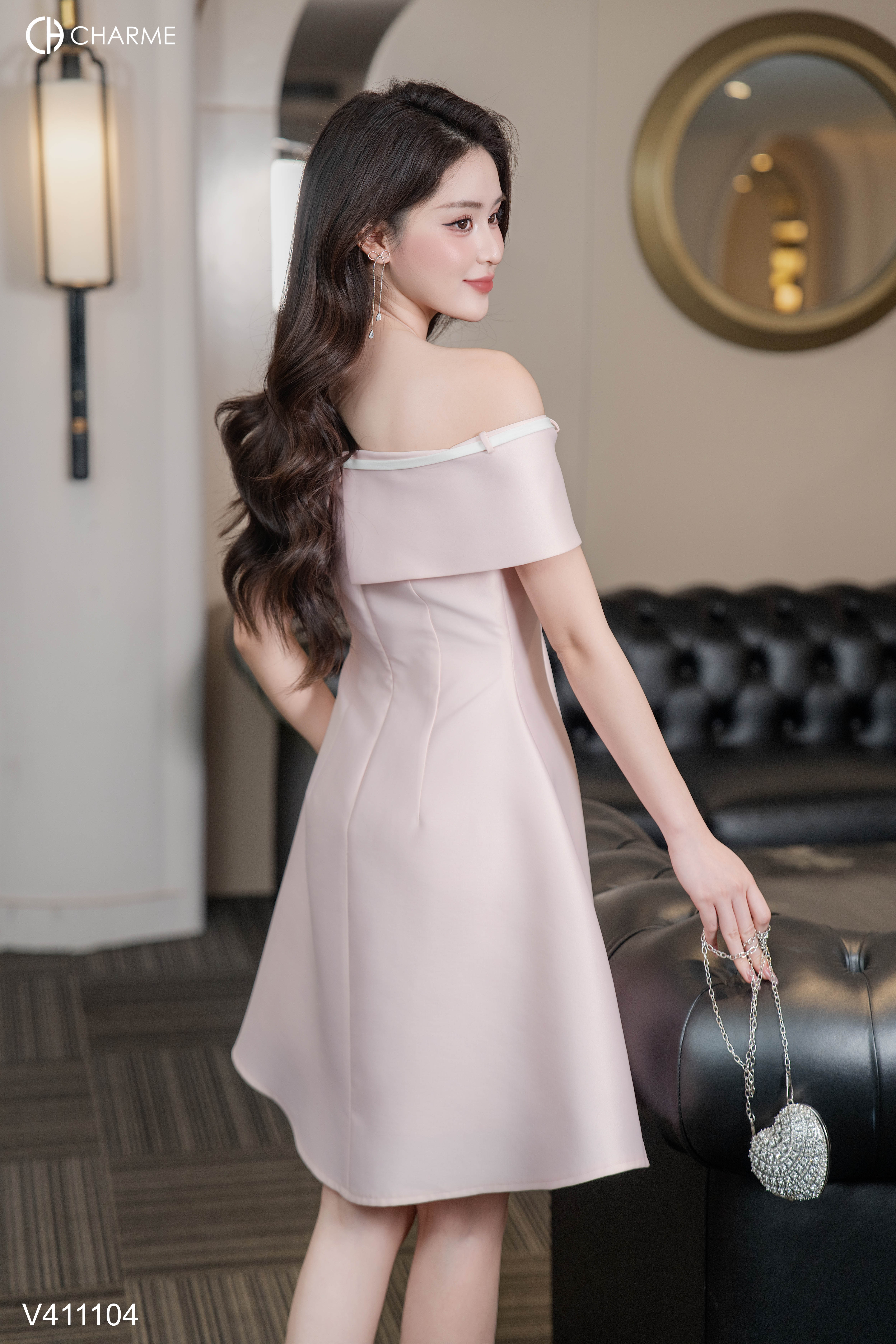 Váy trễ vai dáng xoè đính nơ_thumbnail_1