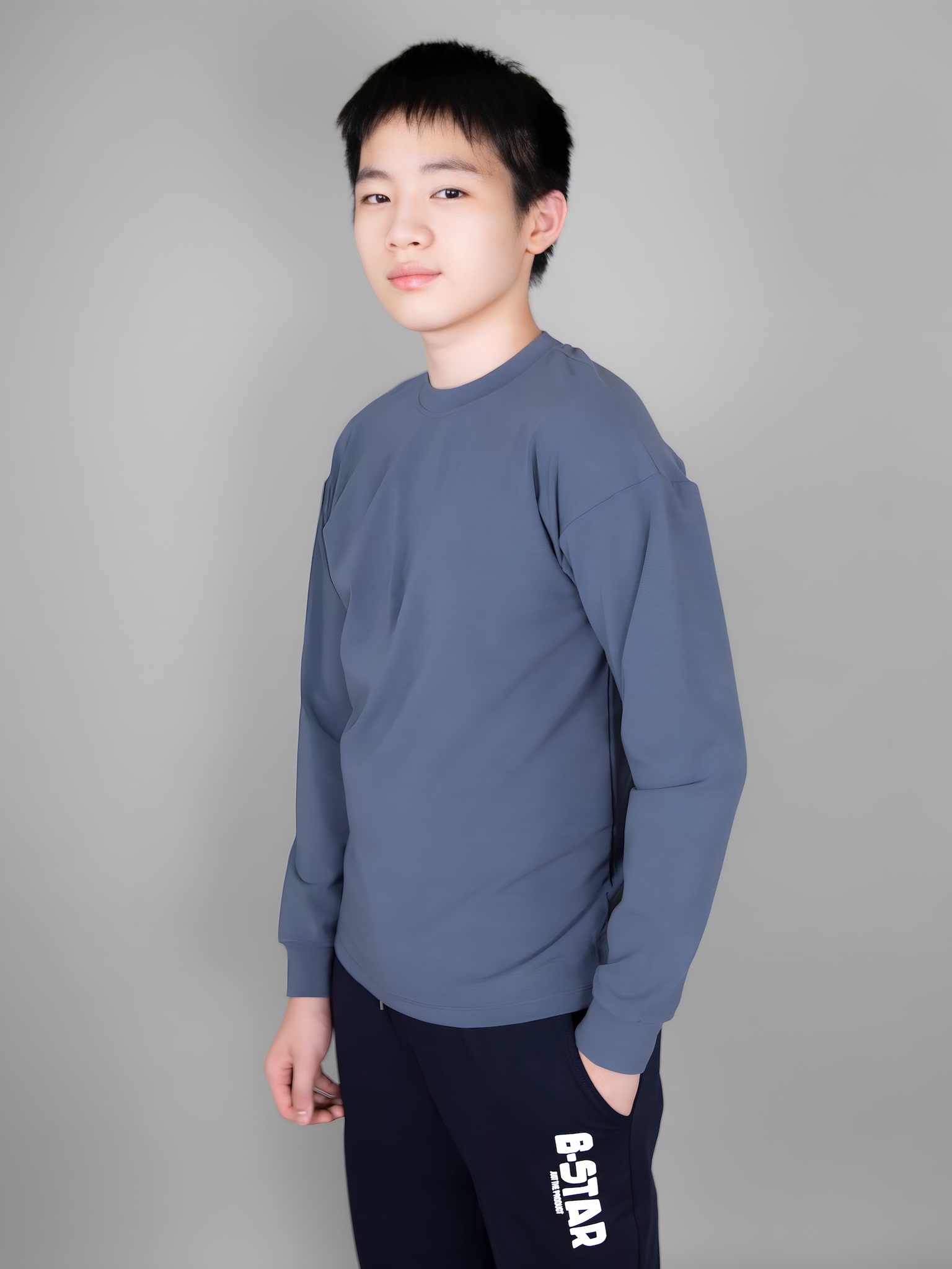 Áo giữ nhiệt màu xanh chì