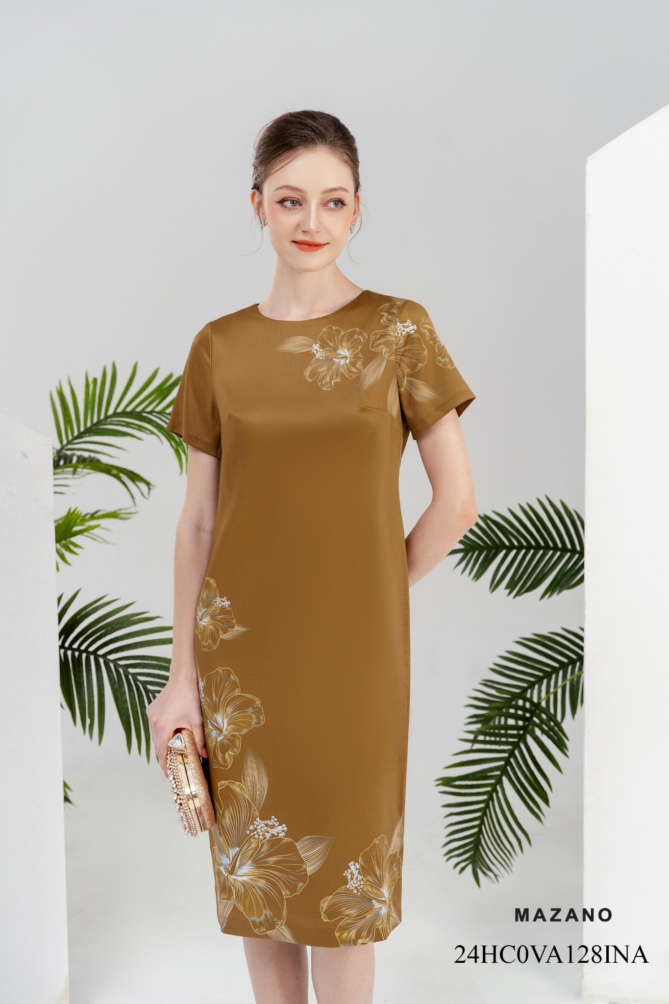 Đầm suông nâu, vải lụa họa tiết in bố cục_thumbnail_1