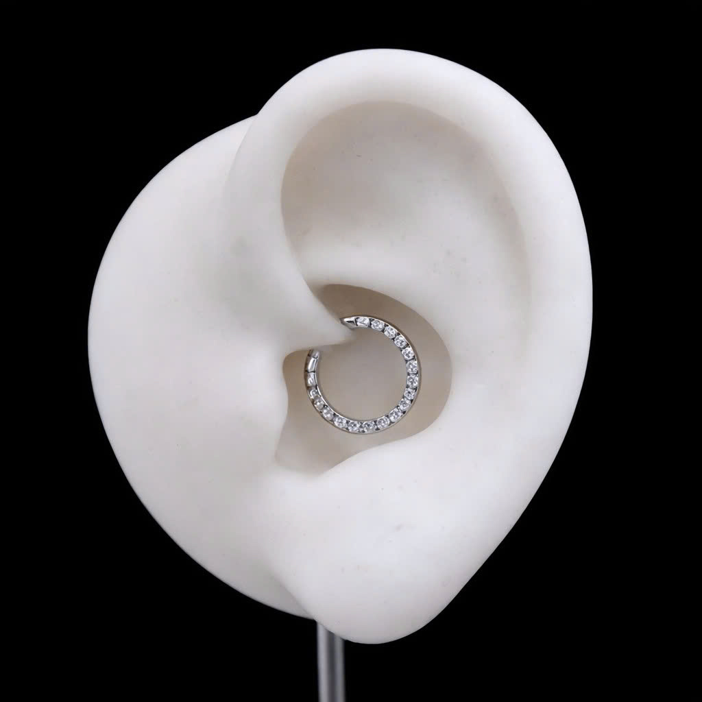 Daith nửa vòng kim cương 8mm_thumbnail_1