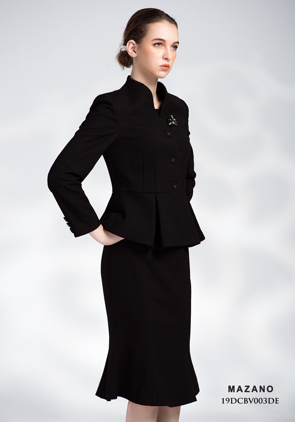 Bộ Áo vest đính đá và Chân váy đuôi cá vải Tuytxi màu đen_thumbnail_3