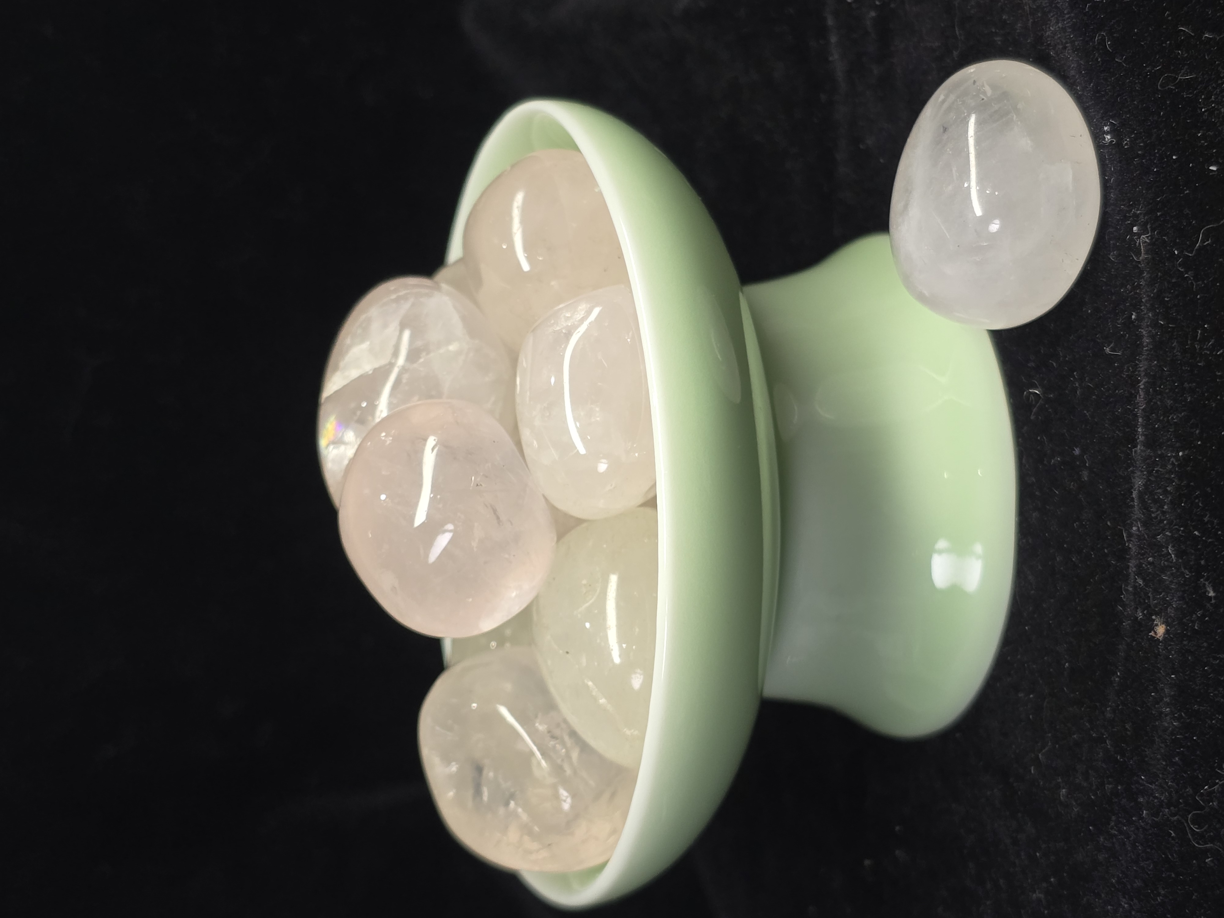 Đá cuội đã mài bóng / Tumbled Đá Thạch Anh Hồng LOẠI THƯỜNG size 2 - 3 cm/viên