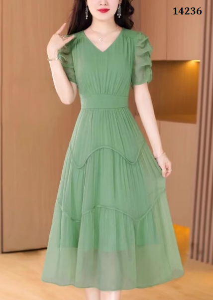 14236-Đầm xanh tay nhún, tà viền dợn sóng  (voan kẻ sọc,lót)_thumbnail_1