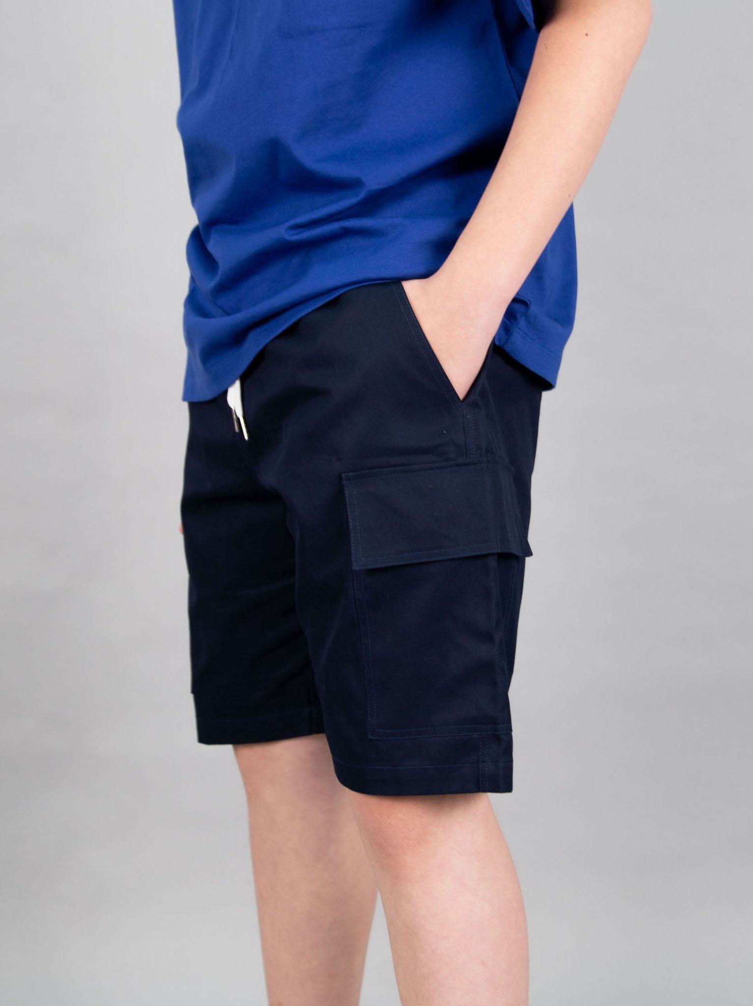 Quần short kaki navy túi hộp