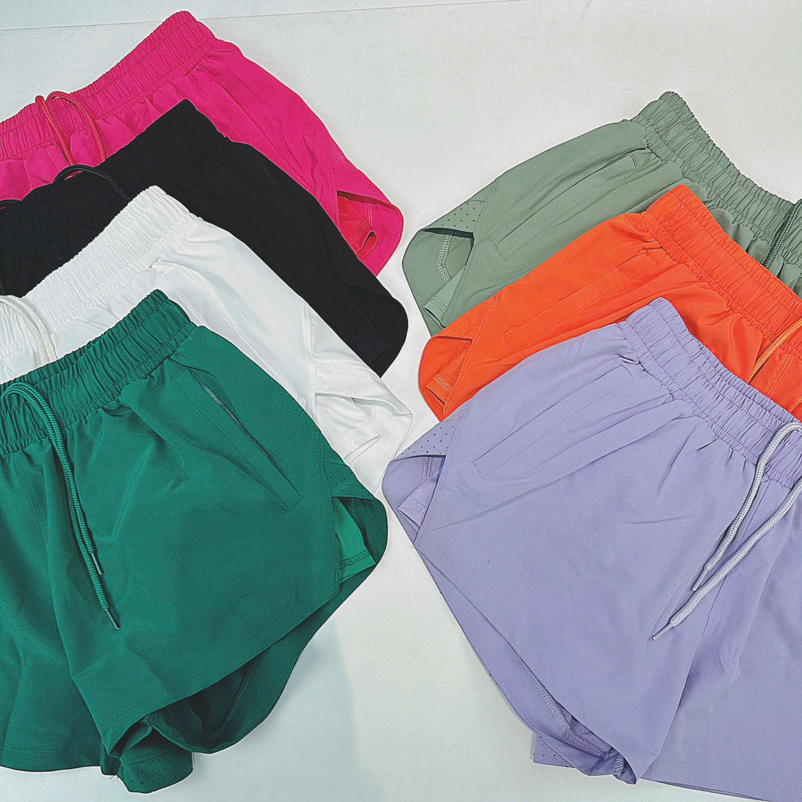 Quần Đùi Thể Thao Boxer 2 Lớp Xẻ Tà Laze Dáng Rộng_thumbnail_4