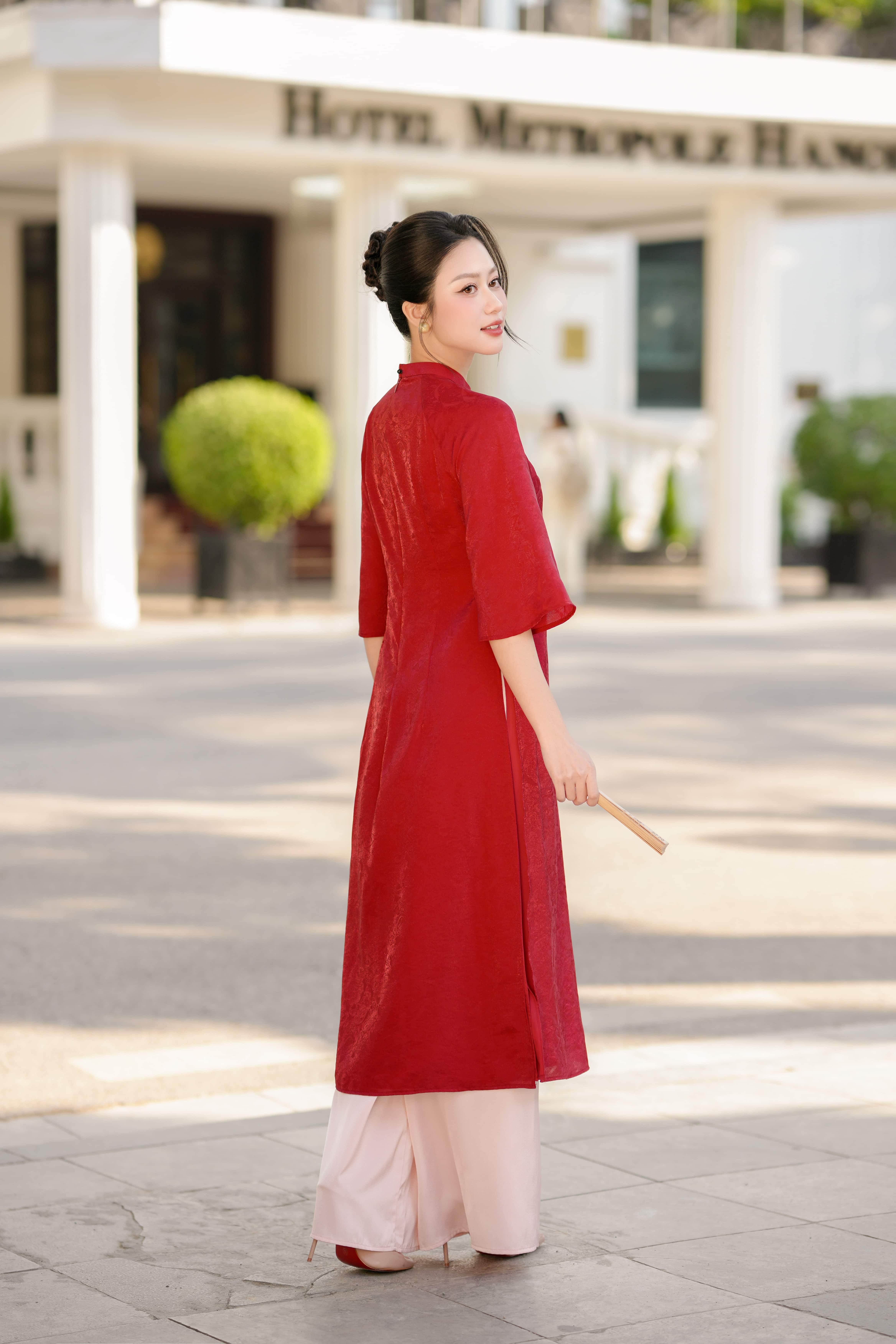 Hồng Uyên_thumbnail_3