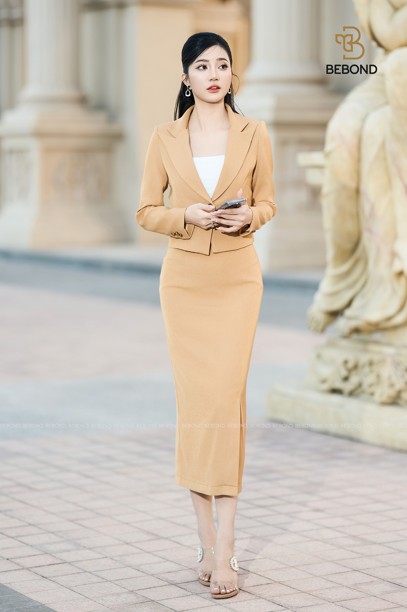 Set vest LACY màu BE VÀNG