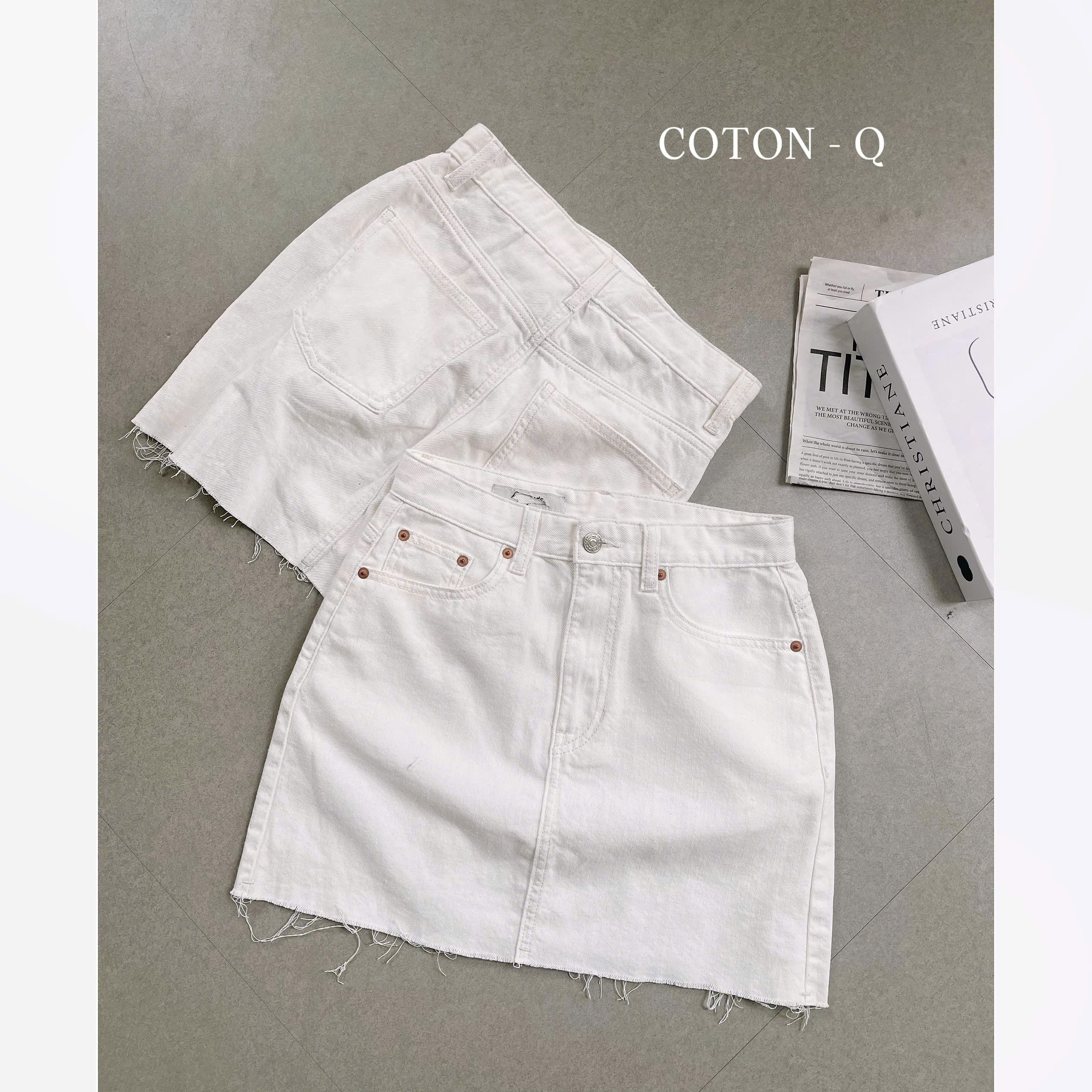 HS86 Chân váy ngắn trắng