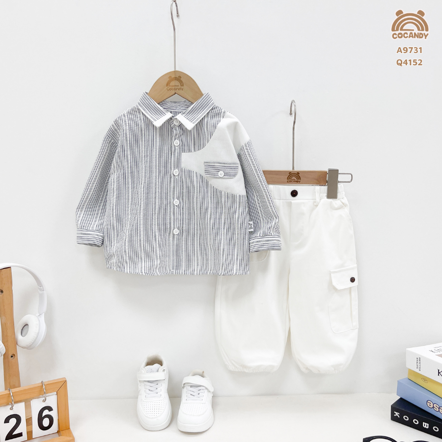 Áo dài kẻ XANH sơ mi vạt ngực trắng