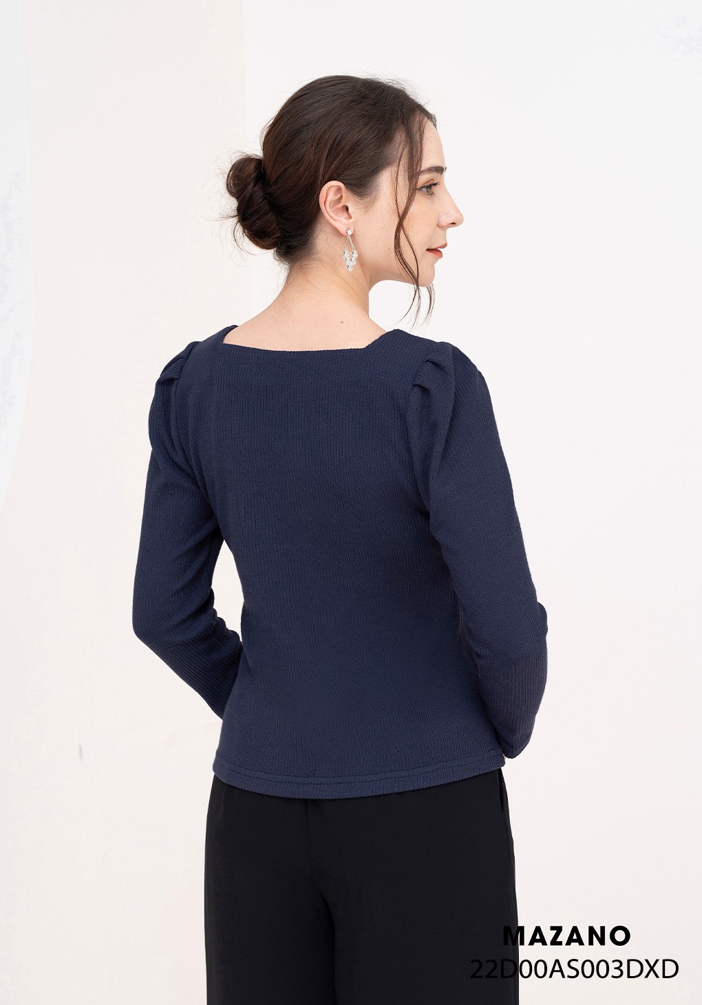 Áo len cổ vuông đính trang trí_thumbnail_2