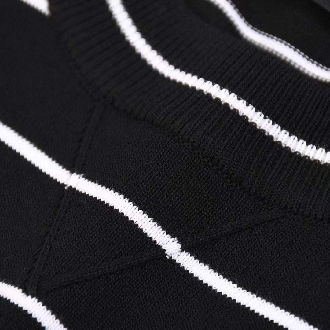 ÁO LEN CỘC TAY MONTOGHI PRADA_thumbnail_1