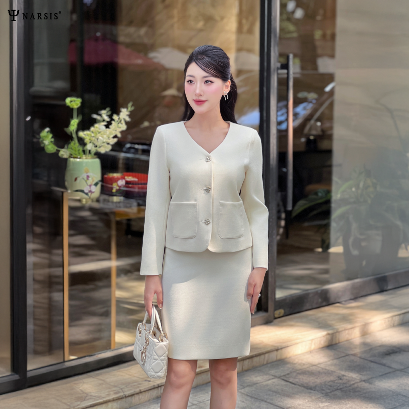 Áo Dạ Tweed Narsis L24022 Màu Trắng Nhẹ Nhàng, Tay Dài, Thiết Kế Đệm Vai Nhẹ, Vải Mềm Mại_thumbnail_4