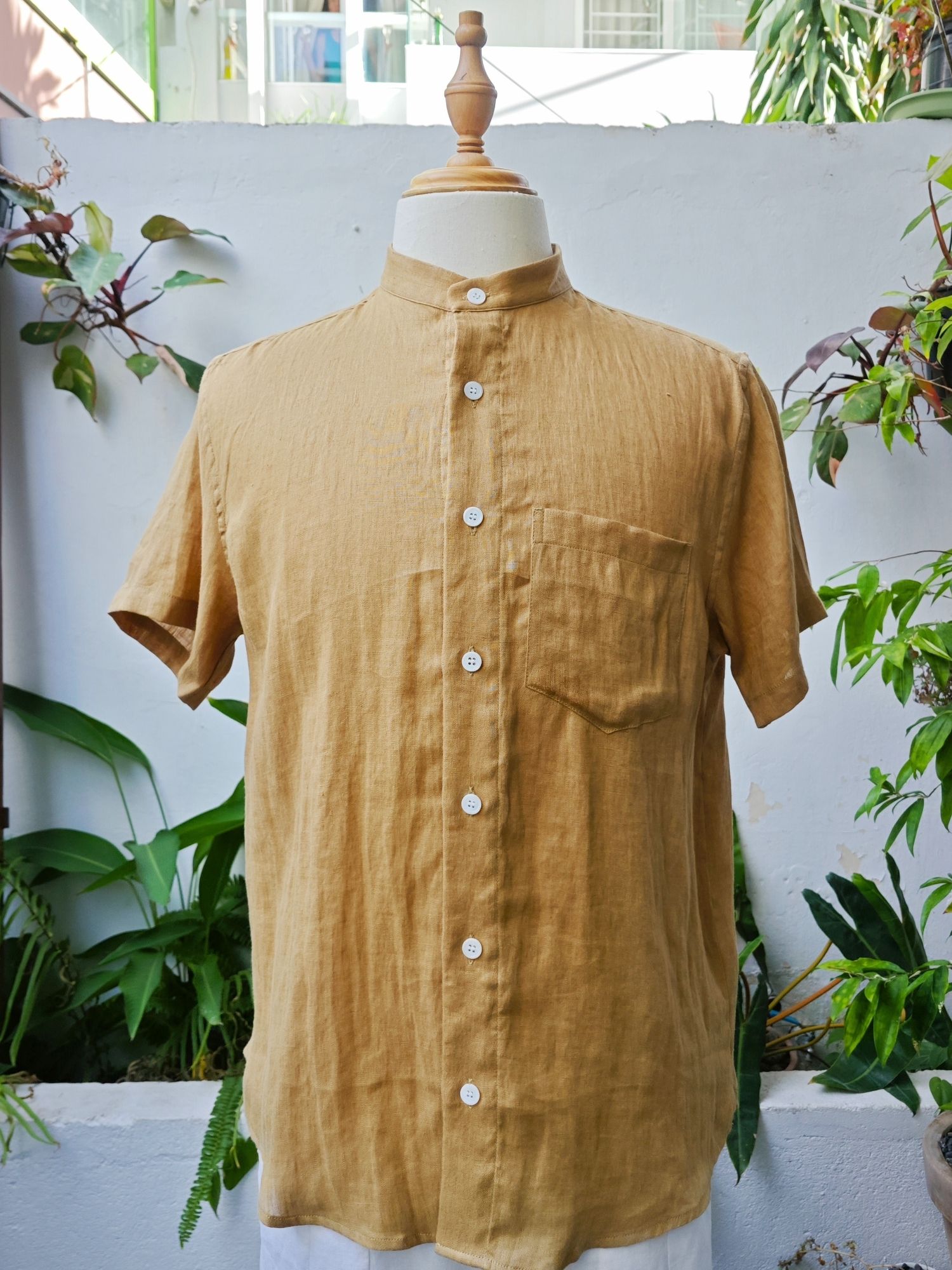 Sơ mi 100% linen tay ngắn cổ Trụ - cổ Tàu