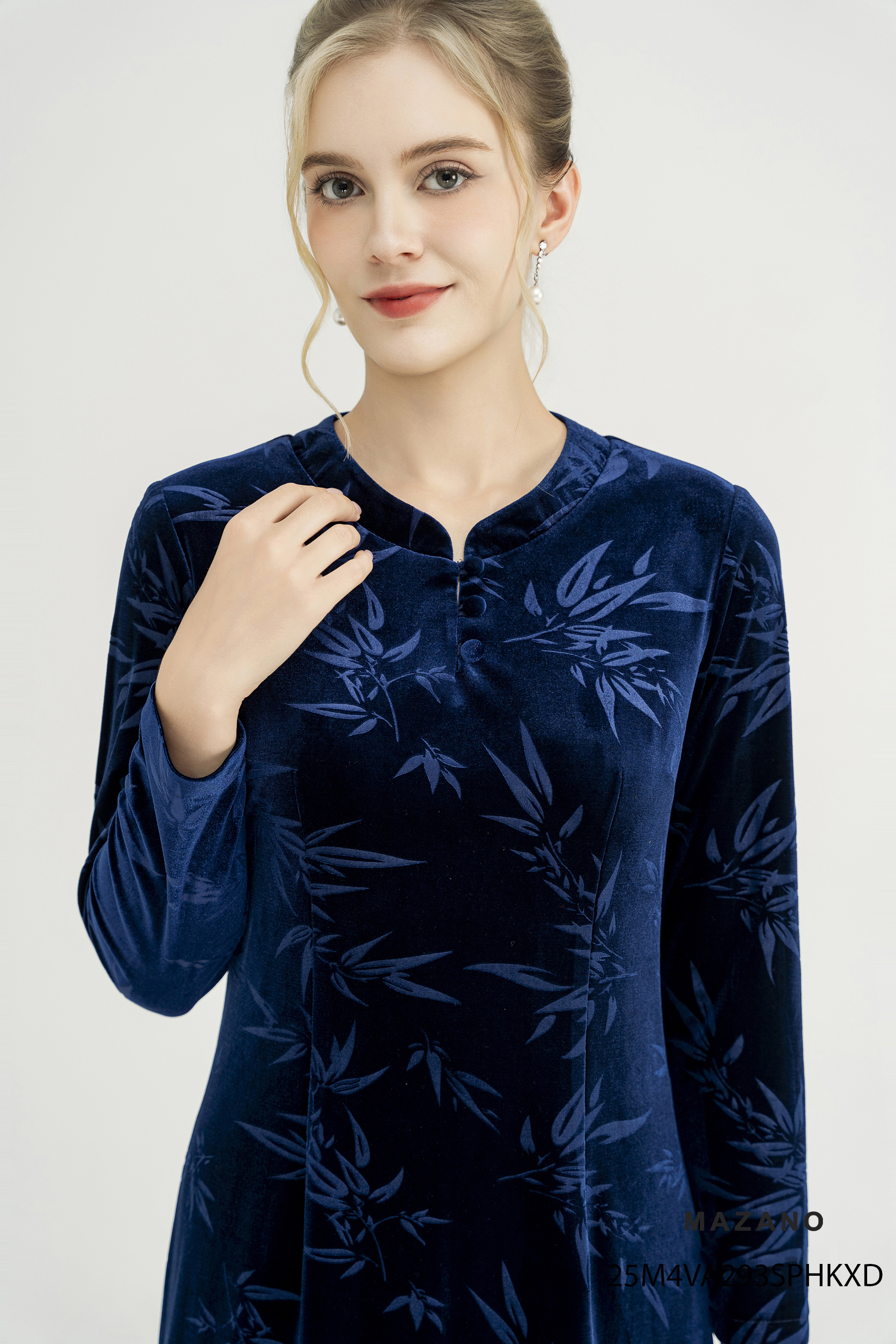 Đầm nhung xuông vừa chân  A nhẹ cổ tàu tay dài đến mắt cá_thumbnail_2