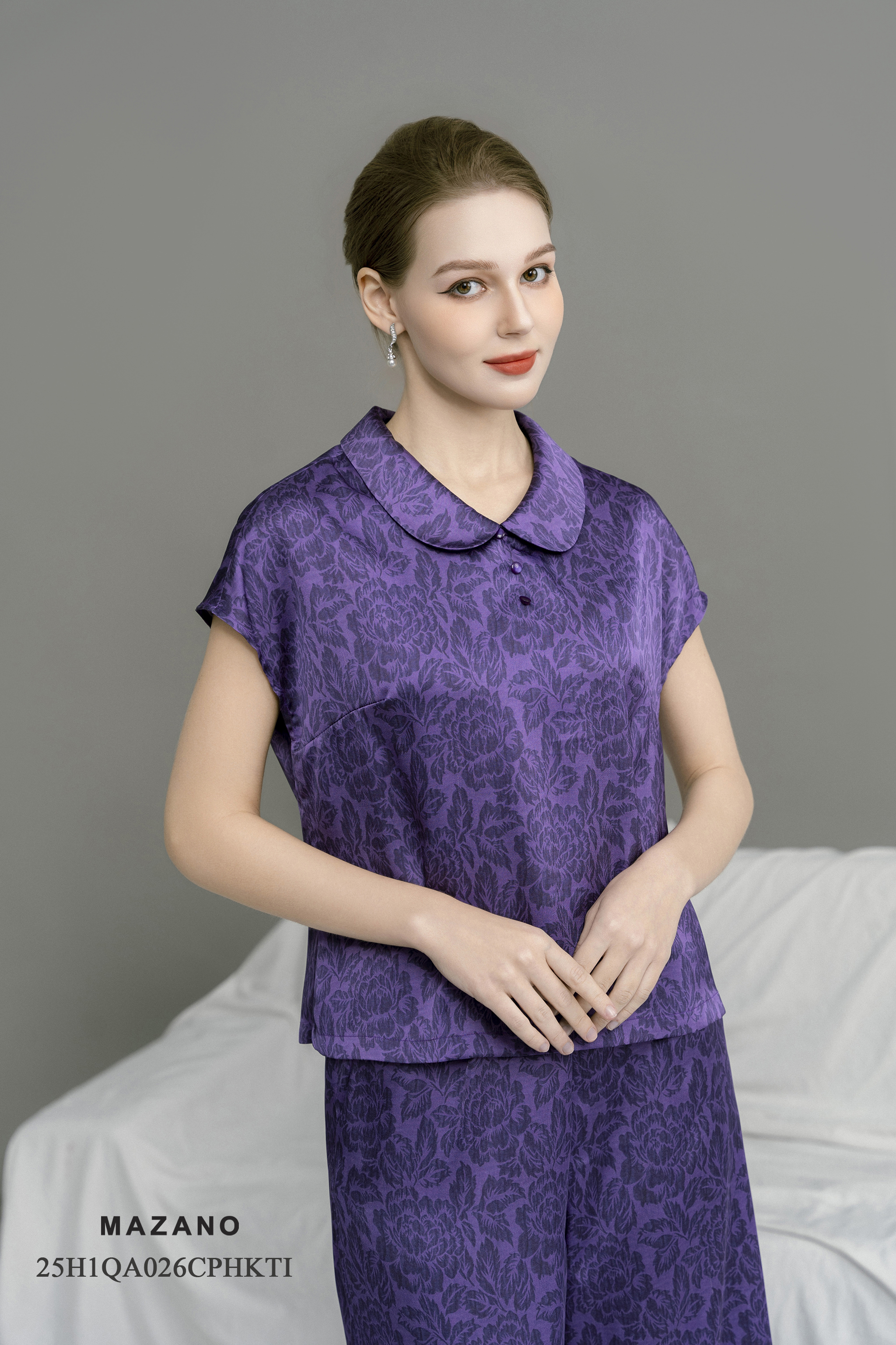 Bộ Quần và Áo suông Vải lụa Họa tiết Hoa mẫu đơn tím Cổ có lá Tay ngăn Dài quần tới mắt cá chân_thumbnail_3