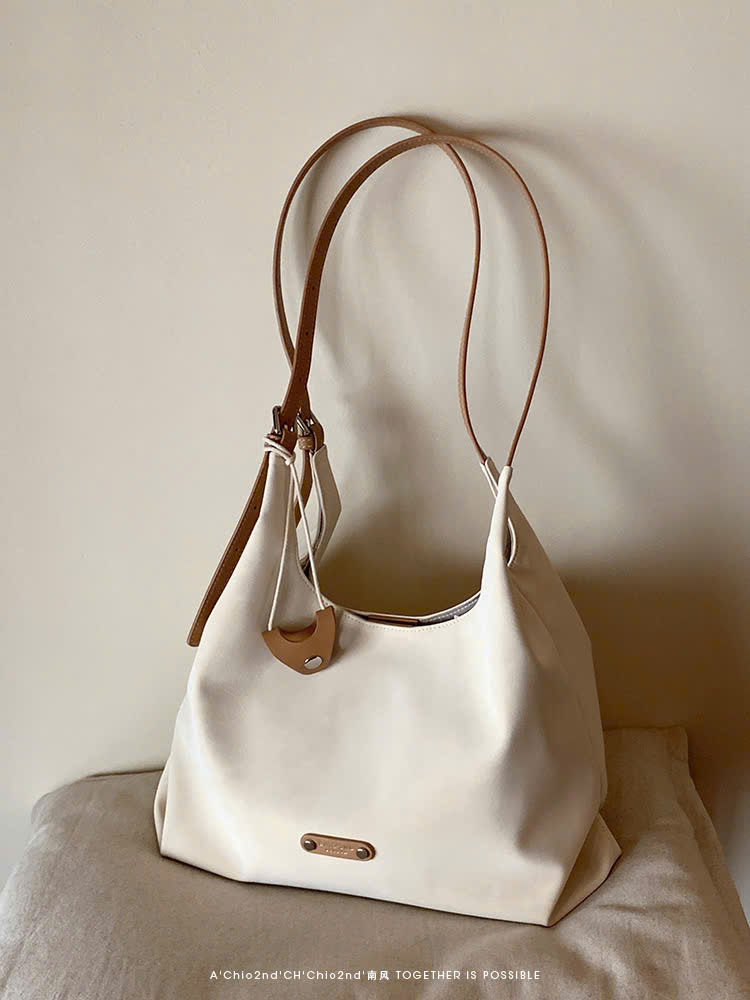 SALE T70 TÚI XÁCH TRẮNG