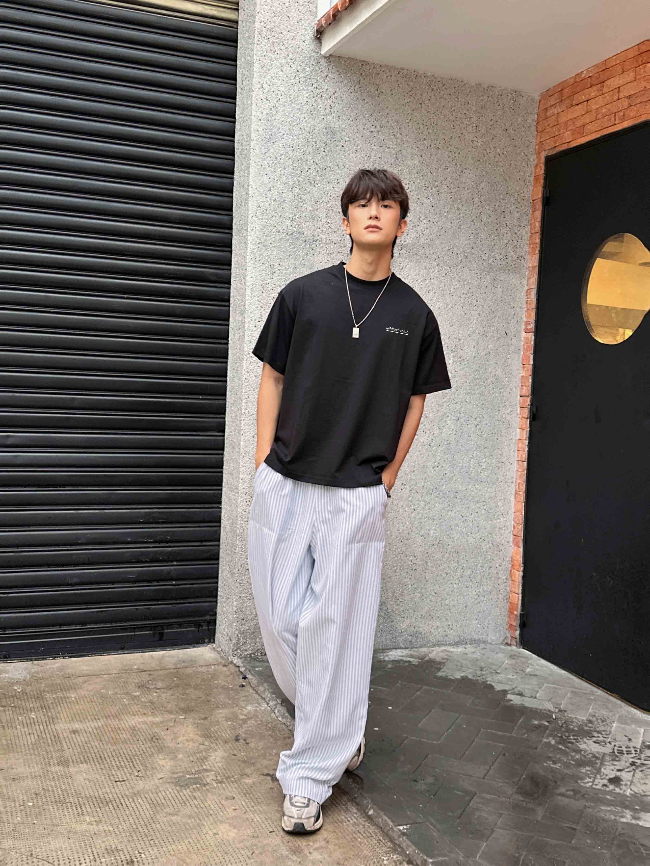 Áo phông nam form boxy vải 2C 250gsm AXD1617 Miucho Club Local Brand in basic_thumbnail_2