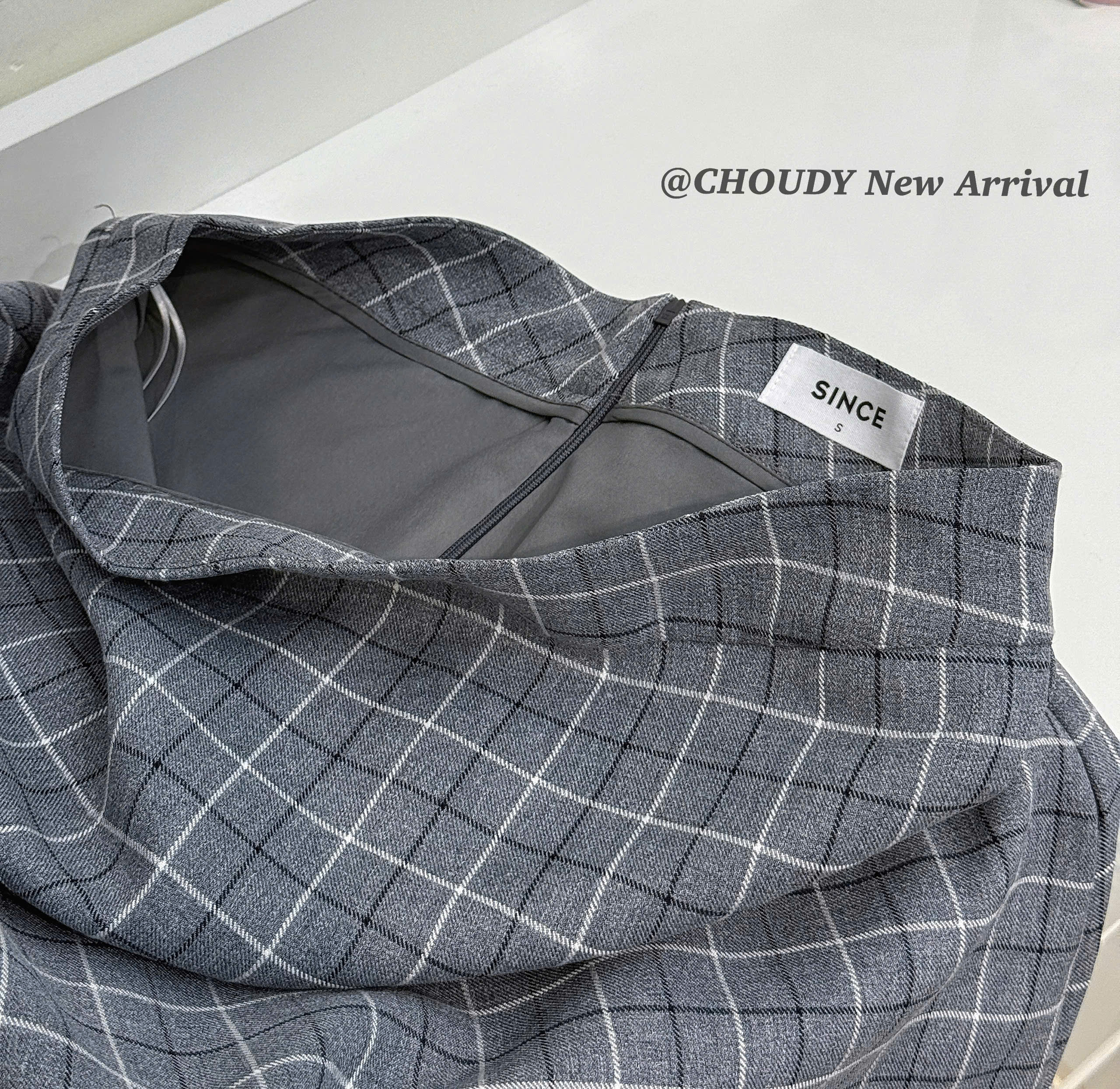 C87 CHÂN VÁY XÁM_thumbnail_2