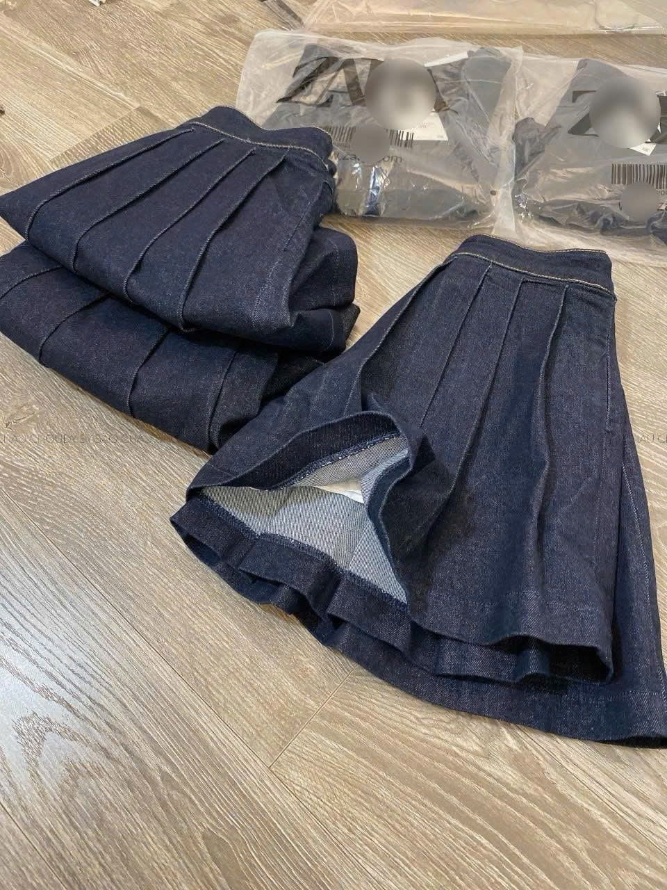 C53 CHÂN VÁY XẾP LY_thumbnail_9